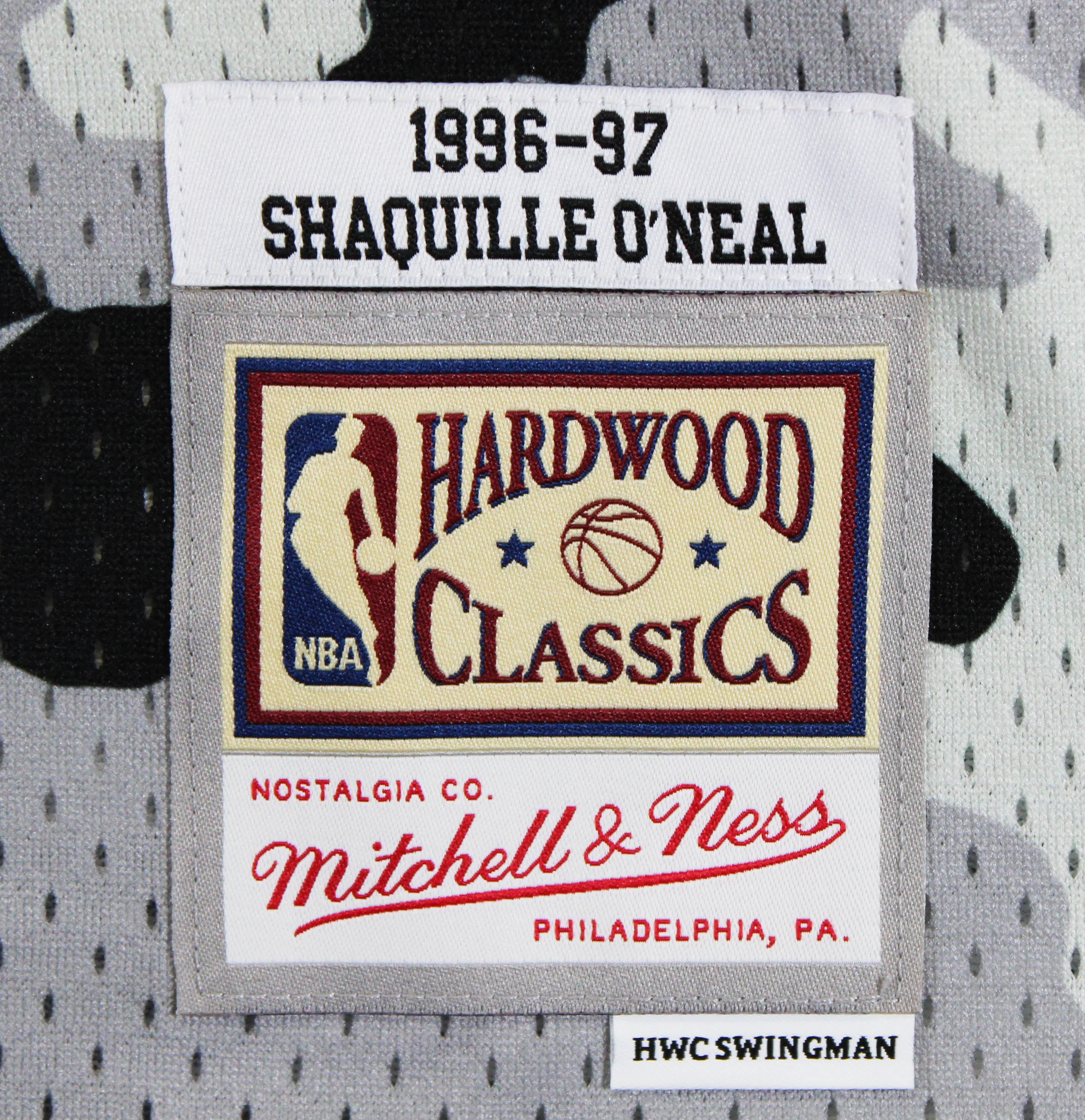Lakers Shaquille O'Neal Signed Alt Camo M&N 1996-97 HWC Swingman Jersey BAS Wit - Image 7
