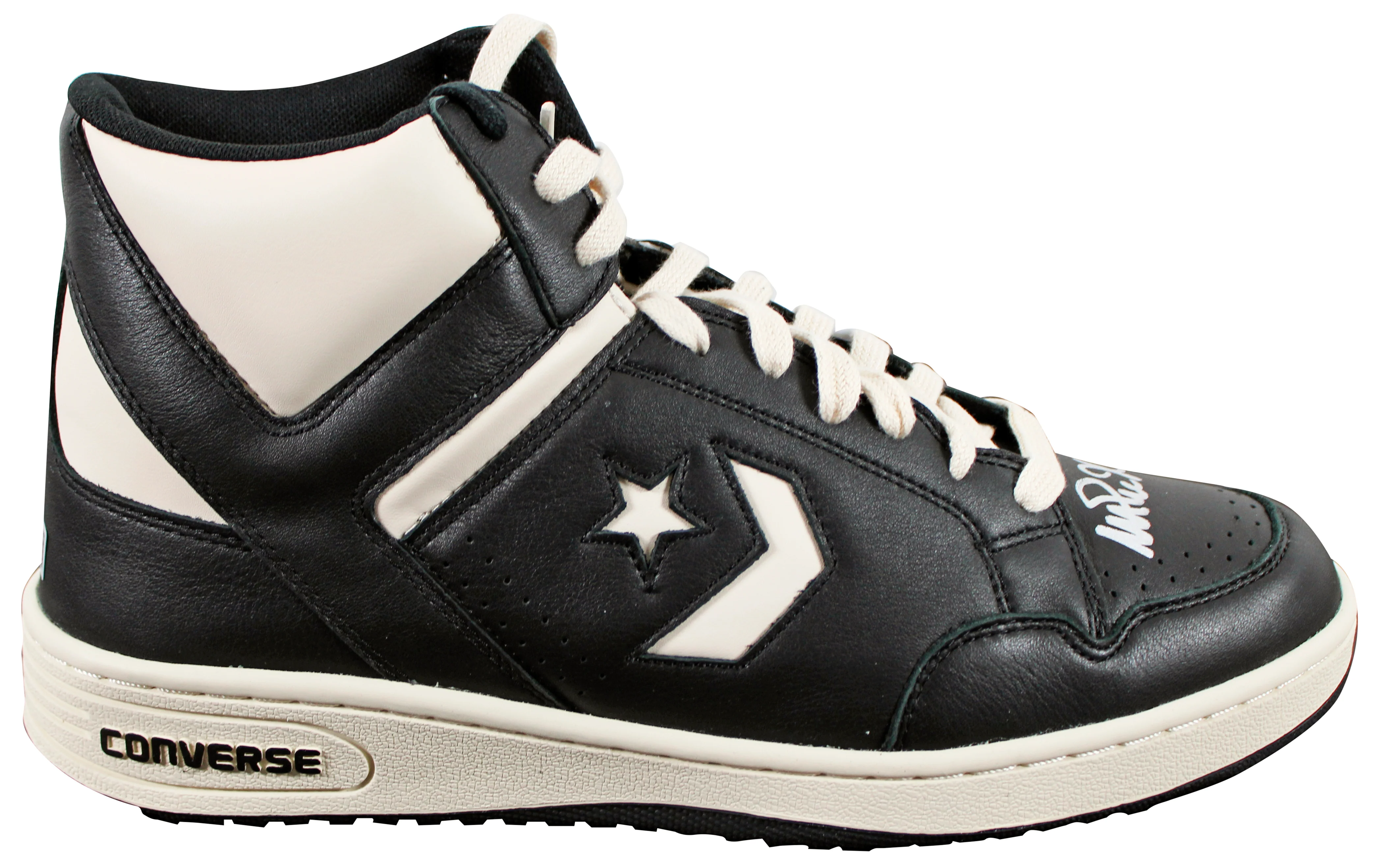 Magic Johnson Signed Right Black & White Converse Weapon Shoe W/ Case BAS Wit 1 - Image 7
