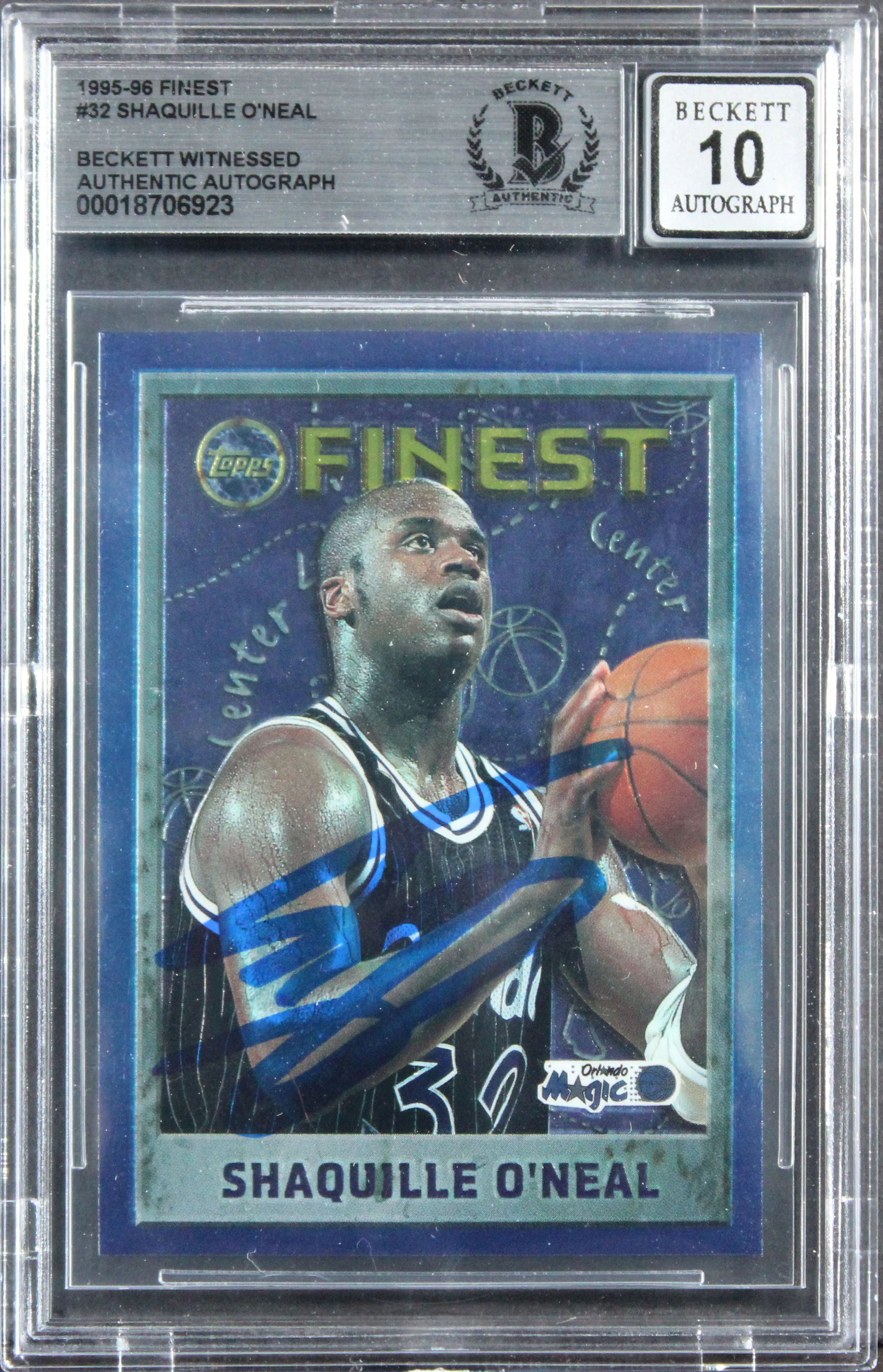 Magic Shaquille O'Neal Signed 1995 Finest #32 Card Auto Grade 10! BAS Slabbed - Image 2