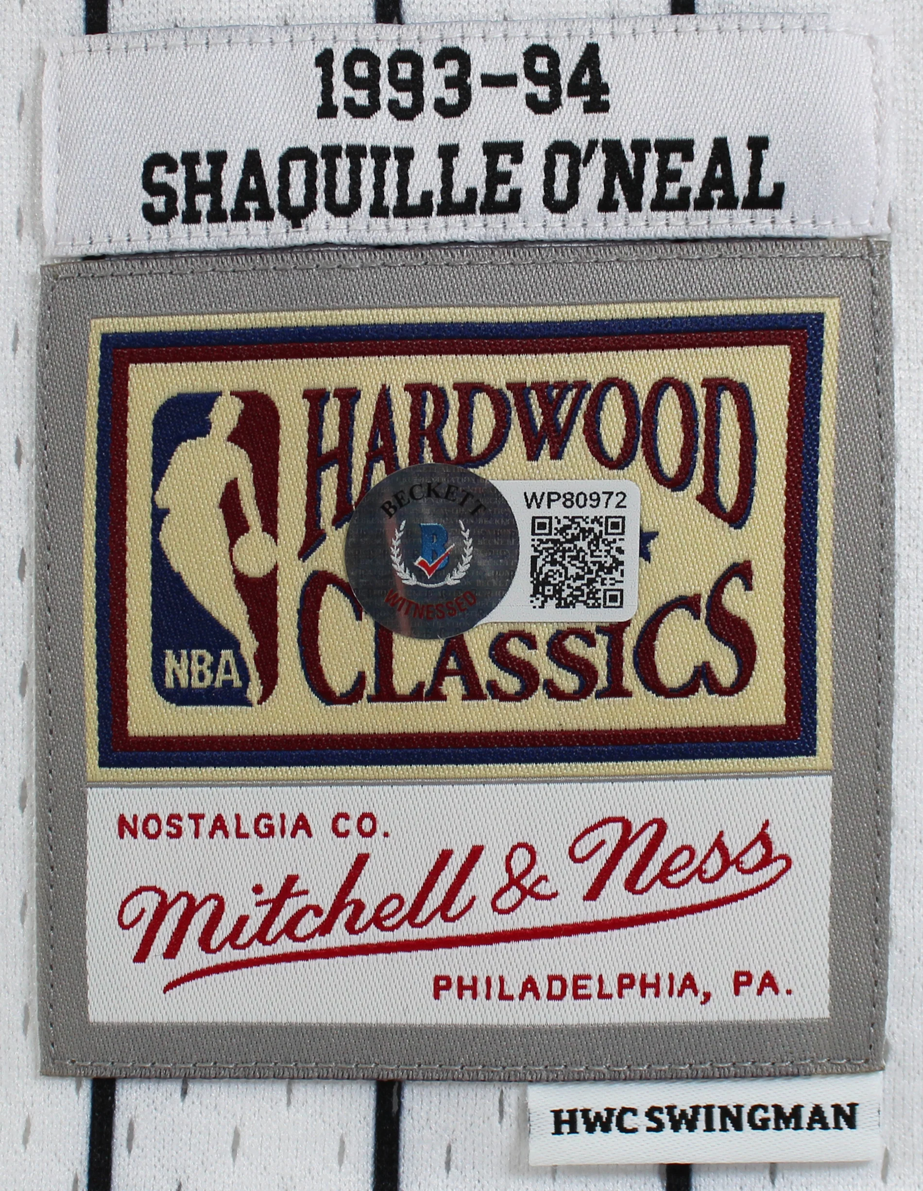 Magic Shaquille O'Neal Signed White M&N 1993-94 HWC Swingman Jersey BAS Witness - Image 5