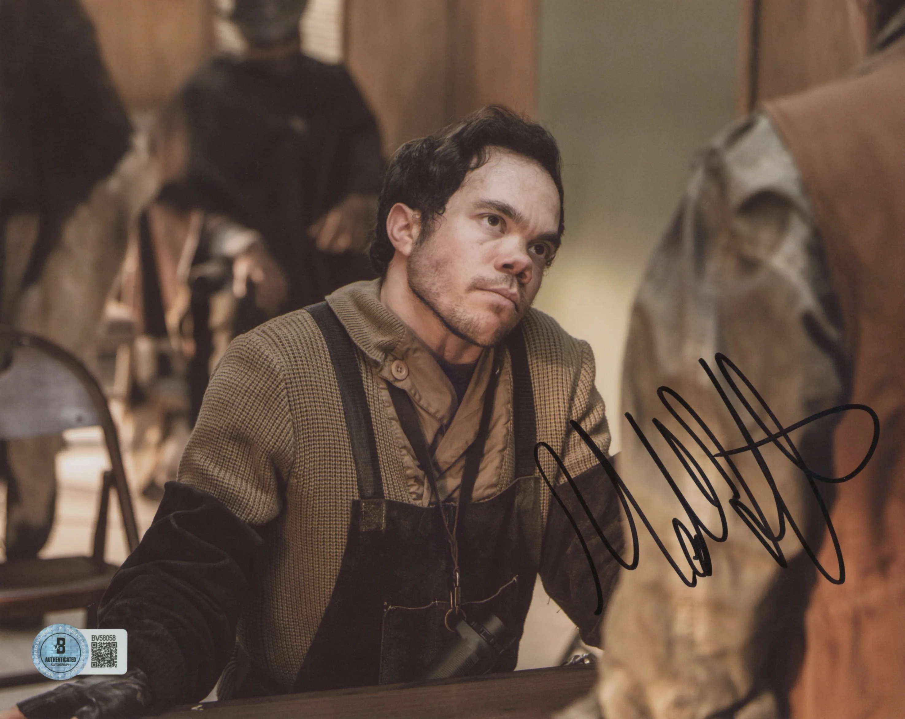 Matthew Jeffers The Walking Dead: TOWL Authentic Signed 8x10 Photo BAS #BV58058 - Image 2