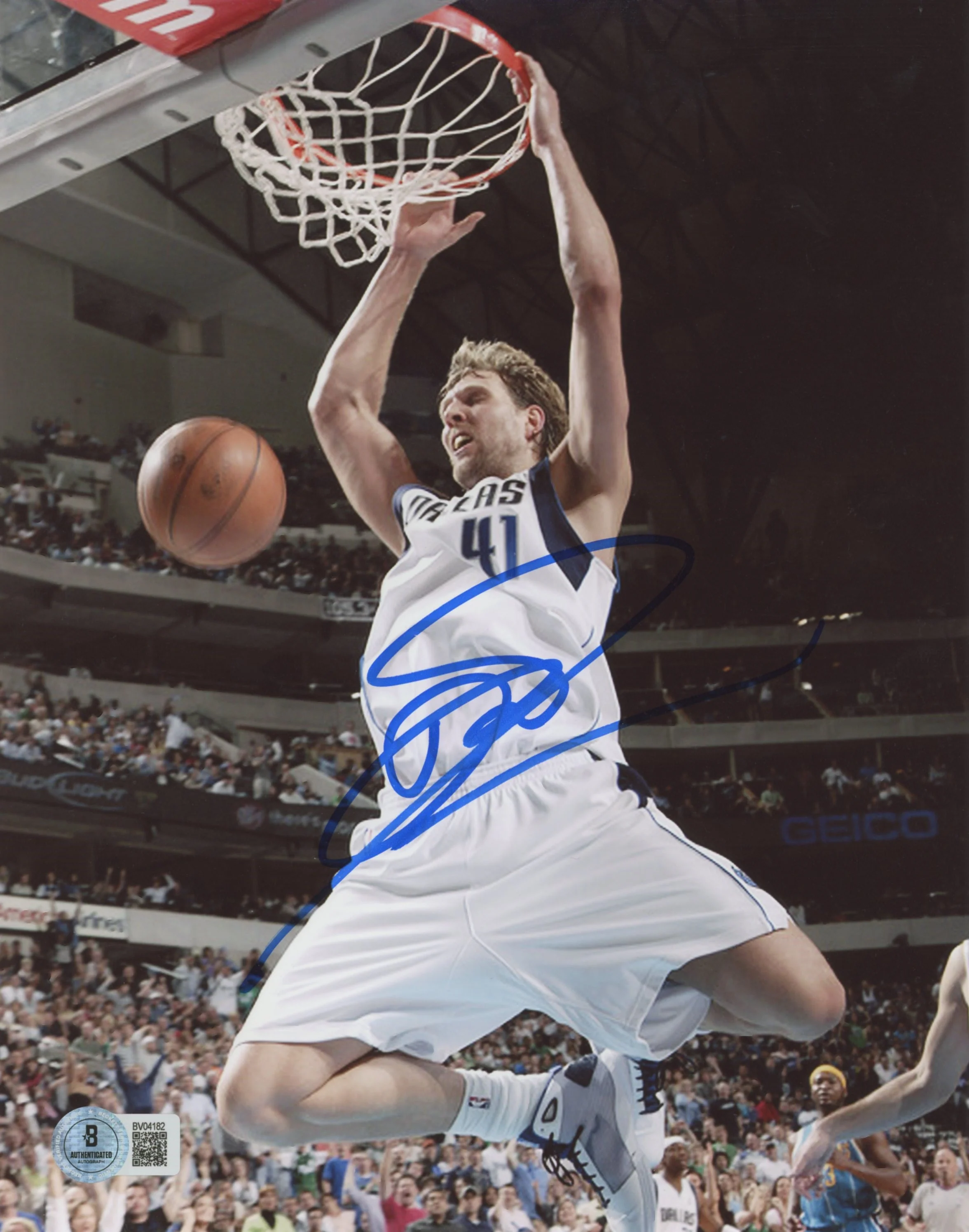 Mavericks Dirk Nowitzki Authentic Signed 8x10 Vertical Photo BAS #BV04182 - Image 2