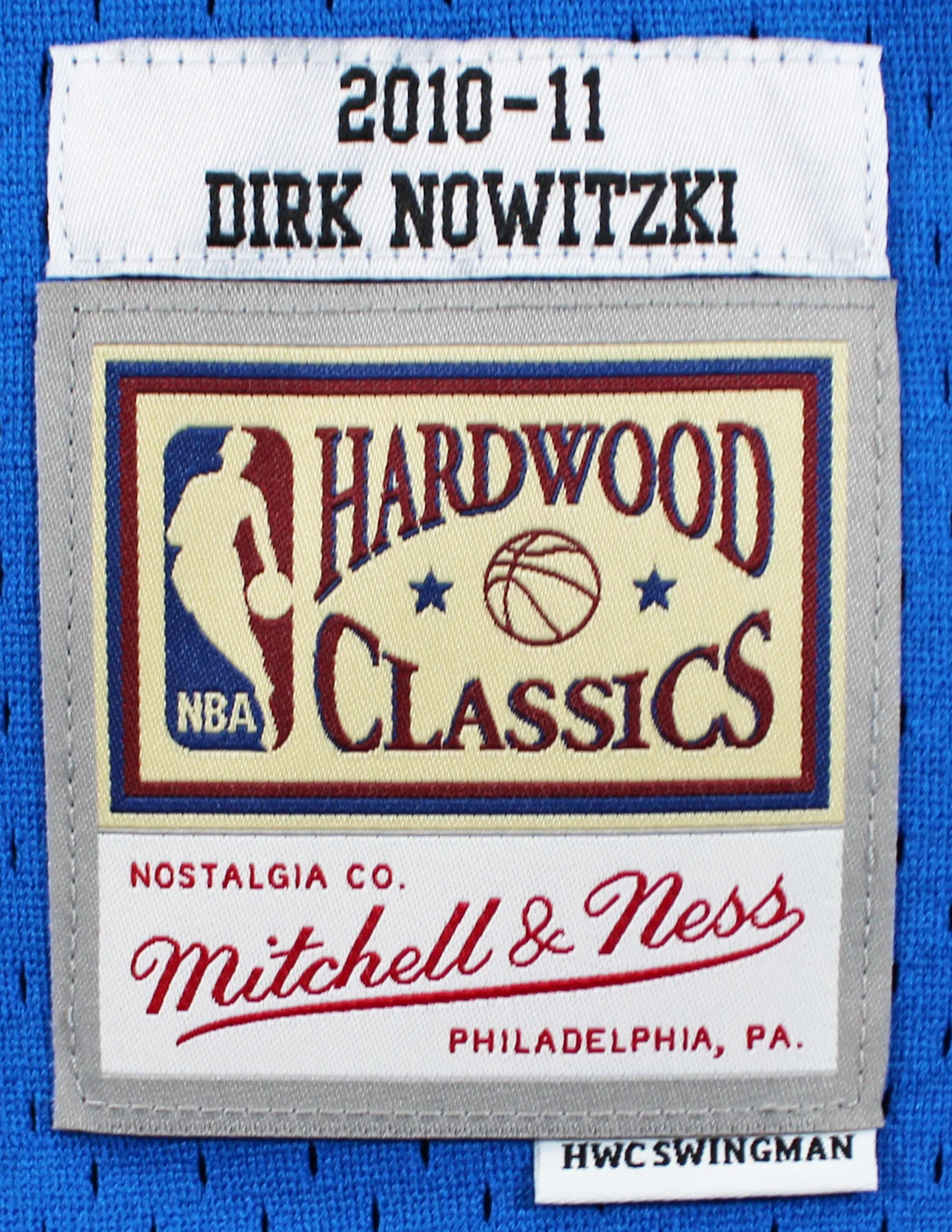 Mavericks Dirk Nowitzki Signed Blue M&N 2010-11 HWC Swingman Jersey BAS - Image 6
