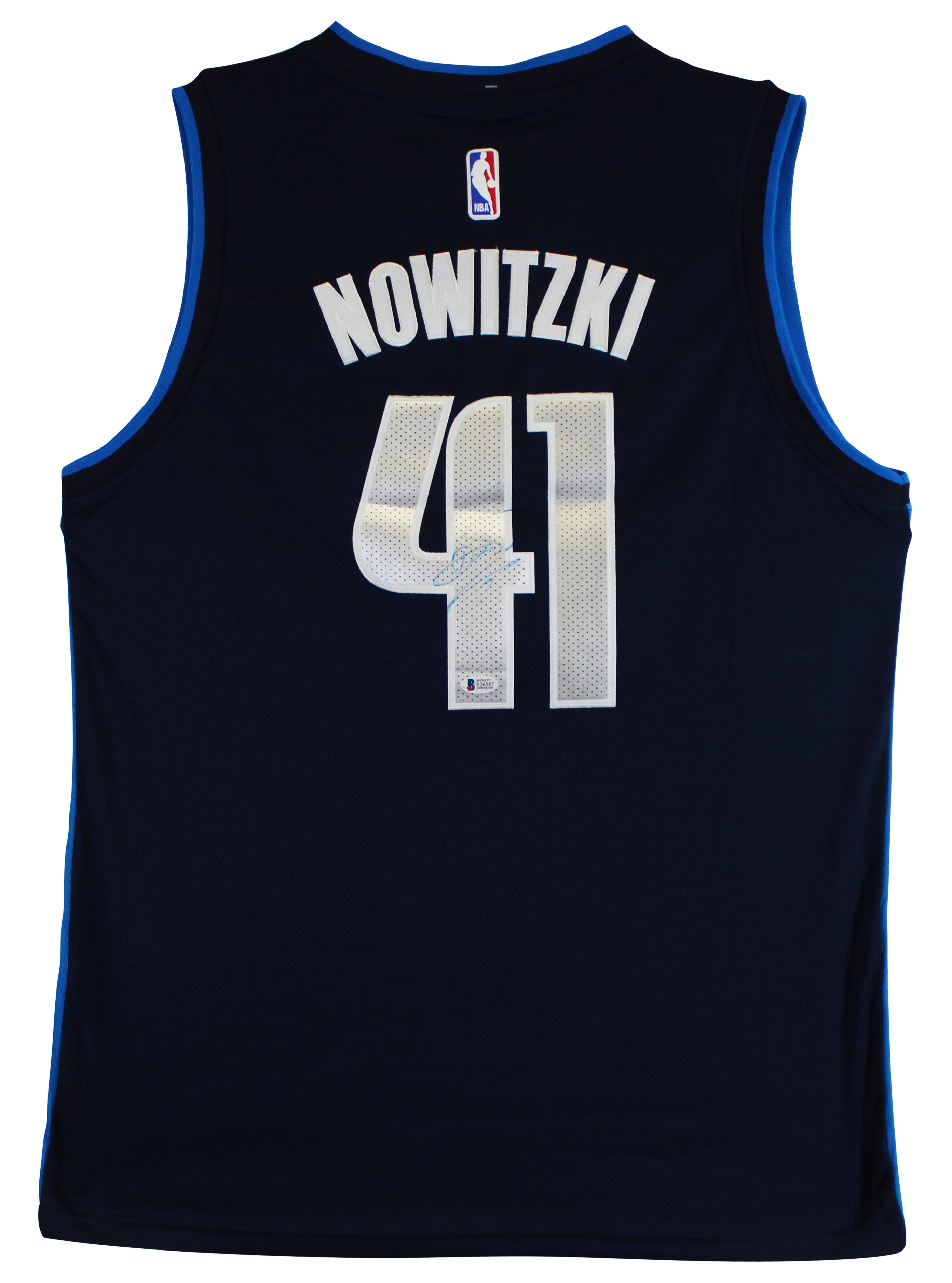 Mavericks Dirk Nowitzki Signed Navy Blue Nike Swingman Jersey BAS #E26587 - Image 3