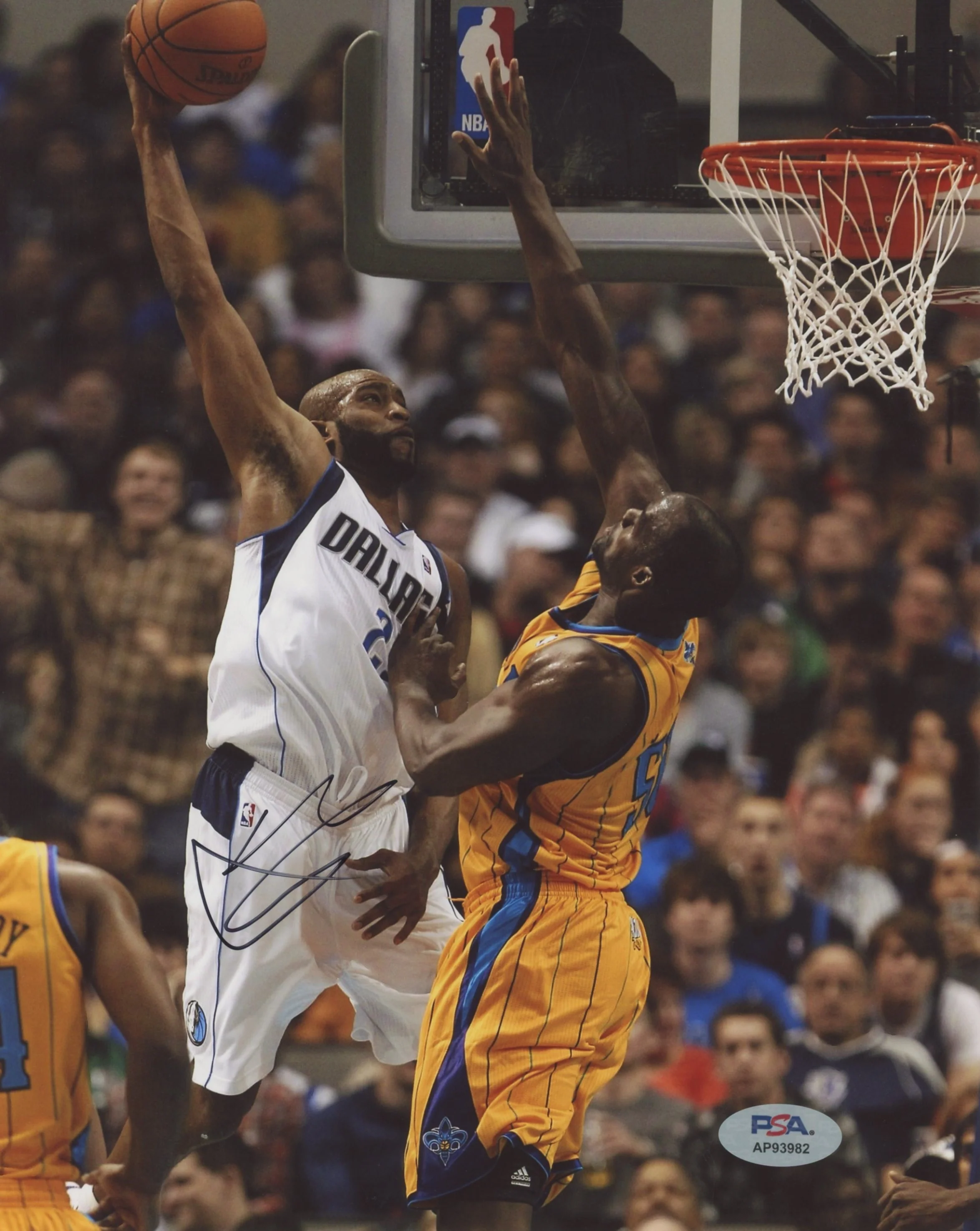 Mavericks Vince Carter Authentic Signed 8x10 Photo PSA/DNA #AP93982 - Image 2