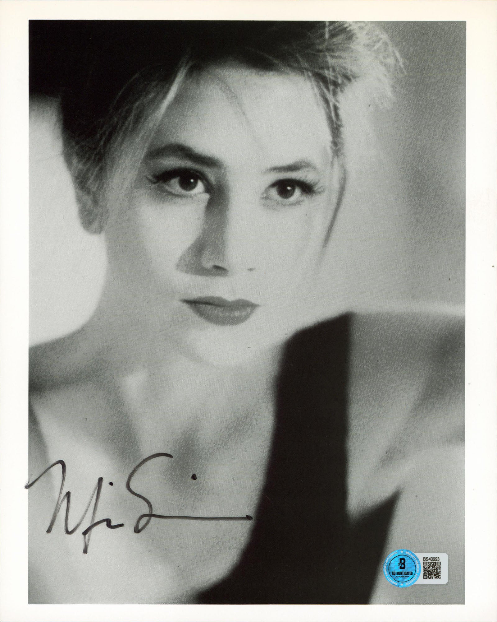 Mira Sorvino Romy and Michele's High School Reunion Signed 8x10 Photo BASBS40993 - Image 2