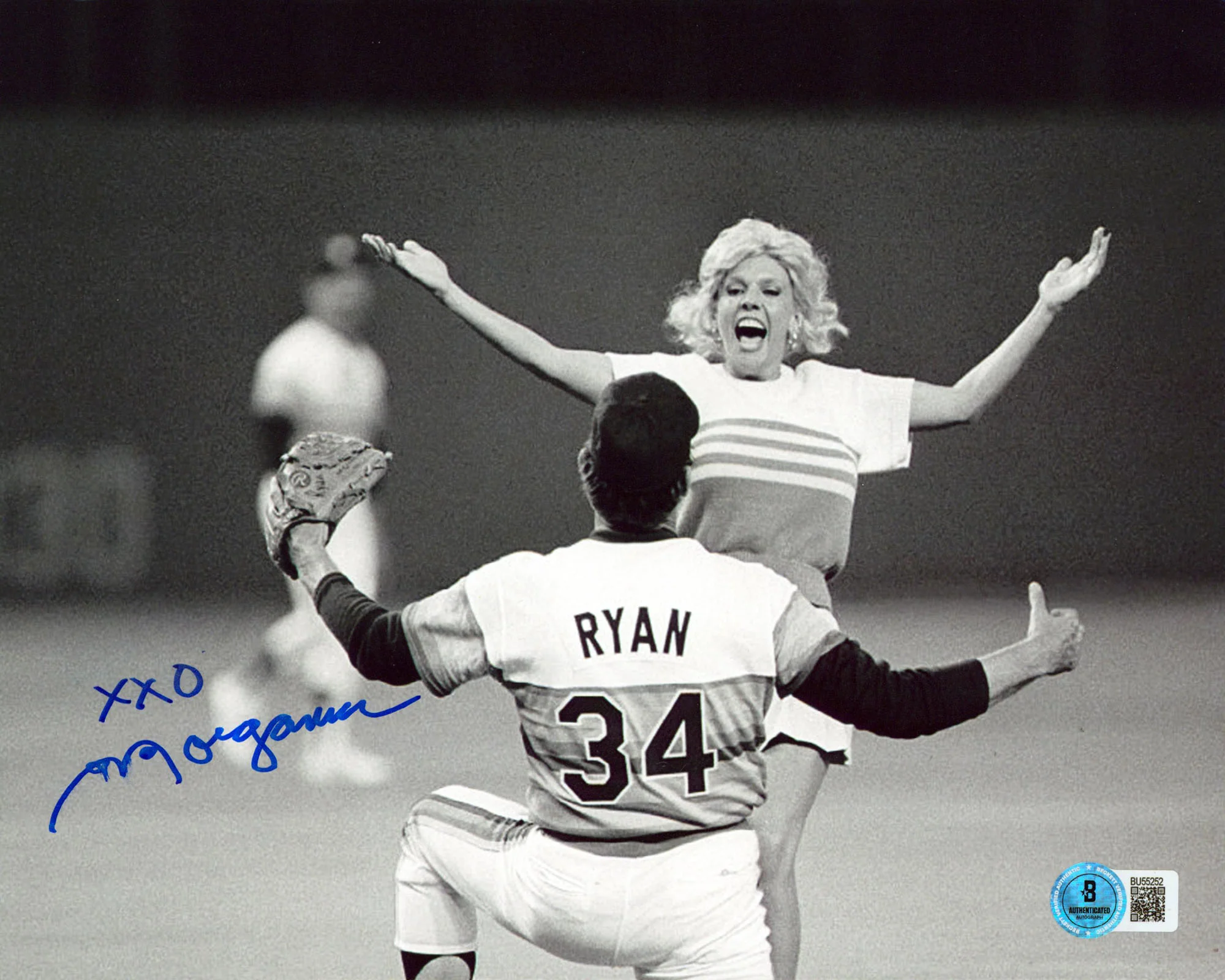 Morganna Roberts "XXO" Authentic Signed 8x10 Horizontal Photo BAS #BU55252 - Image 2