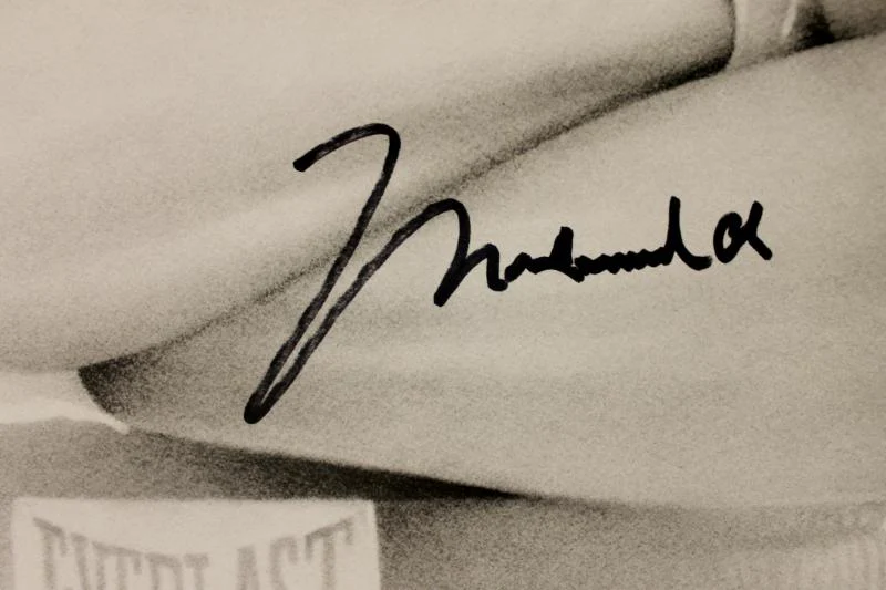 Muhammad Ali Authentic Signed 20X24 Lithograph Autographed PSA/DNA #I98992 - Image 2