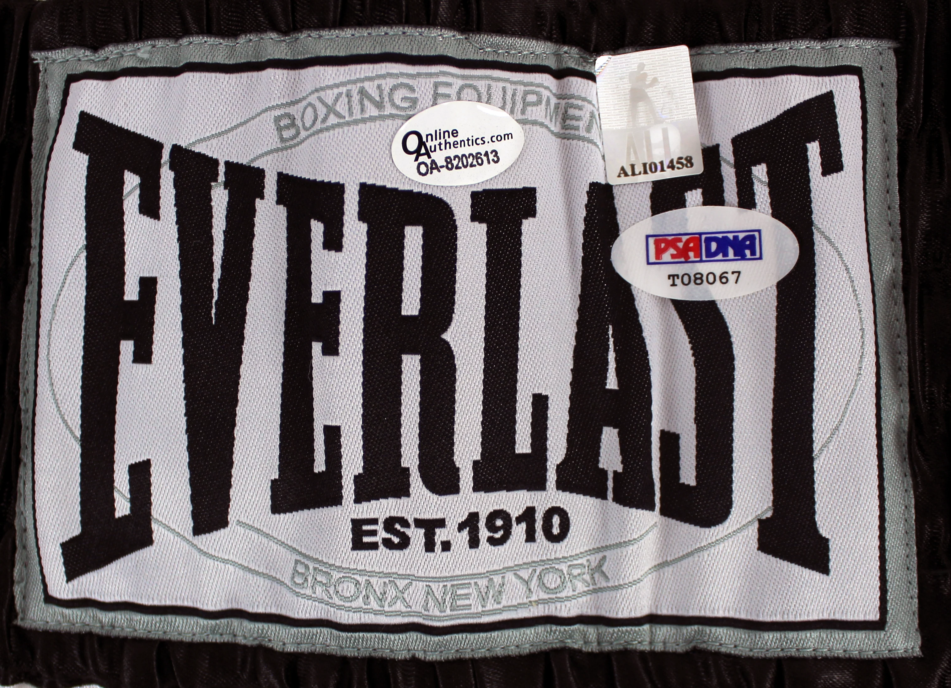 Muhammad Ali Authentic Signed White Everlast Boxing Trunks PSA/DNA #T08067 - Image 4