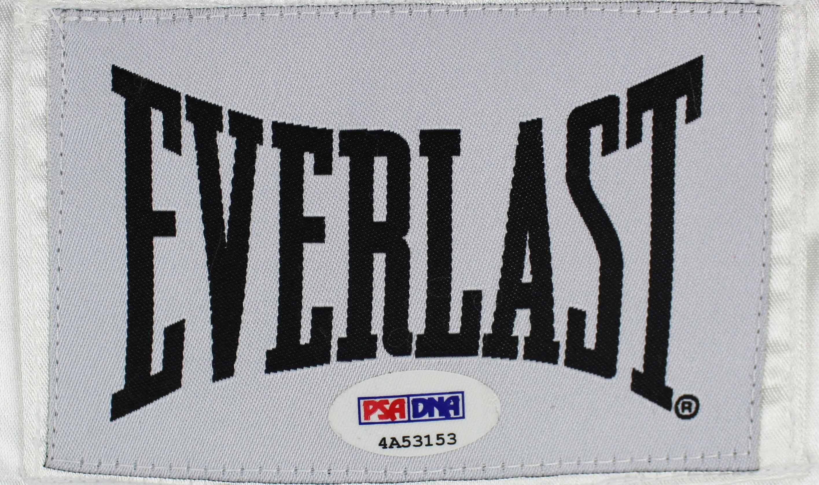 Muhammad Ali Authentic Signed White Everlast Robe PSA/DNA Itp #4A53153 - Image 4