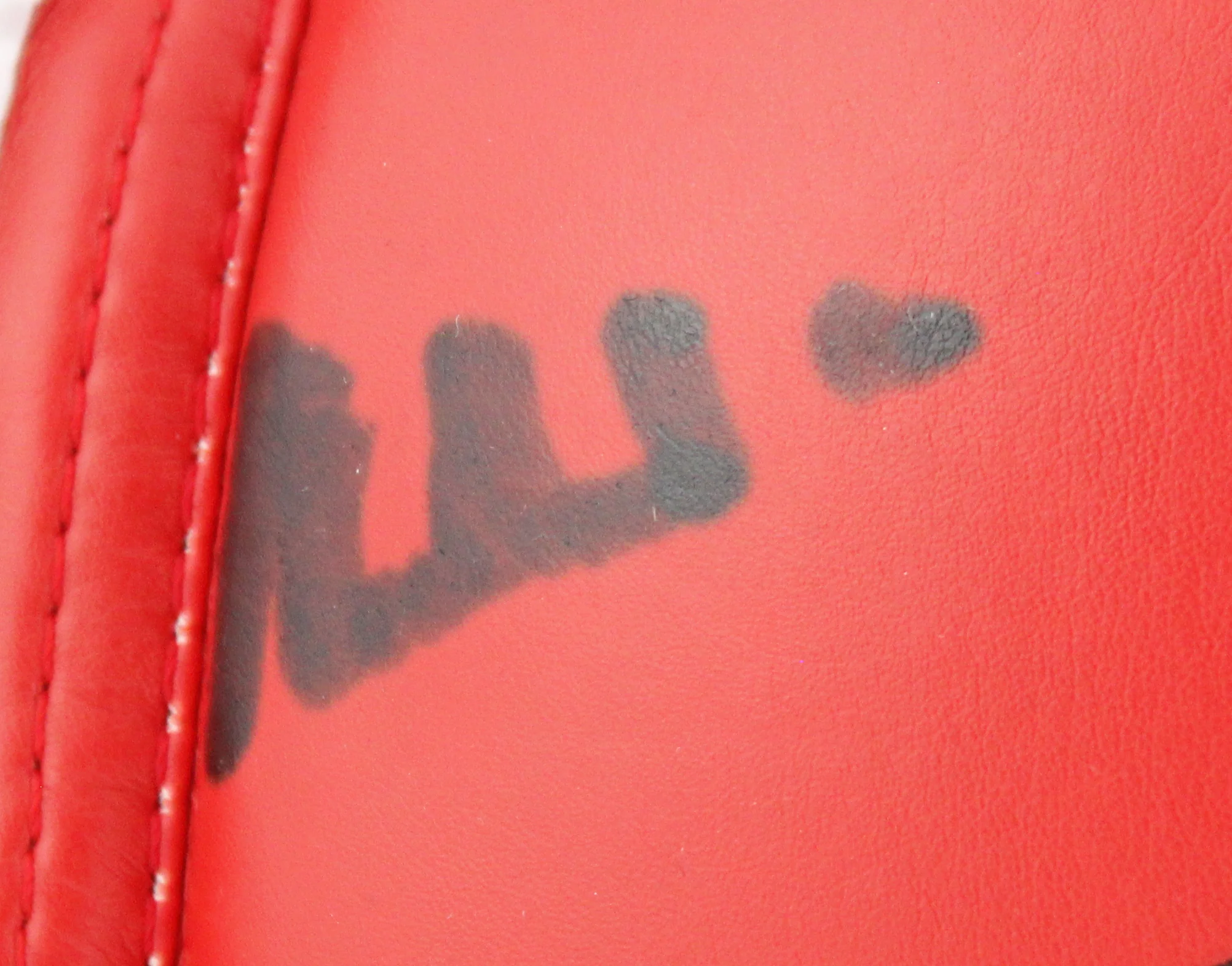 Muhammad Ali & Joe Frazier Signed Red Everlast Boxing Glove PSA/DNA #6A62548 - Image 4