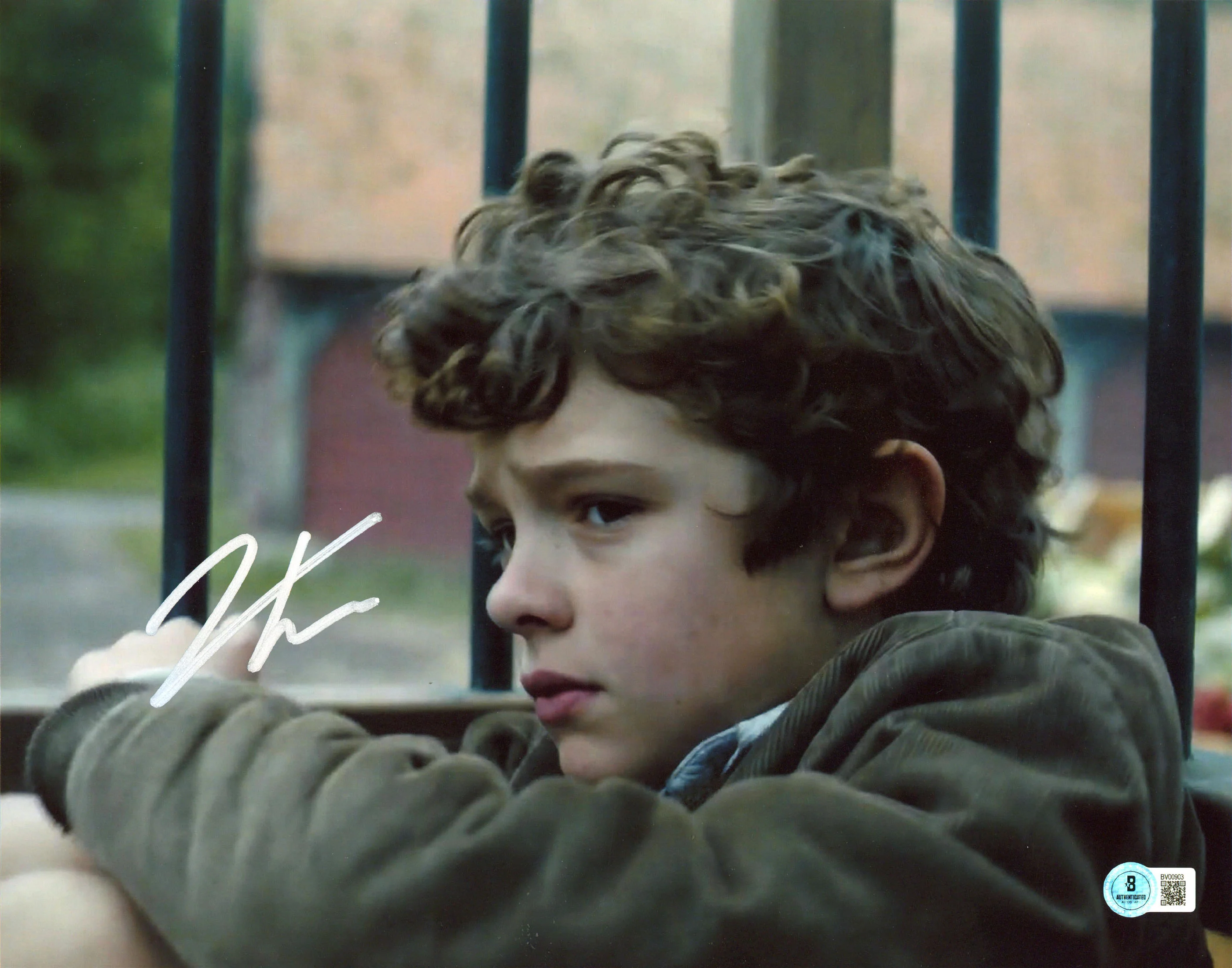 Noah Jupe A Quiet Place Authentic Signed 11x14 Horizontal Photo BAS #BV00903 - Image 2