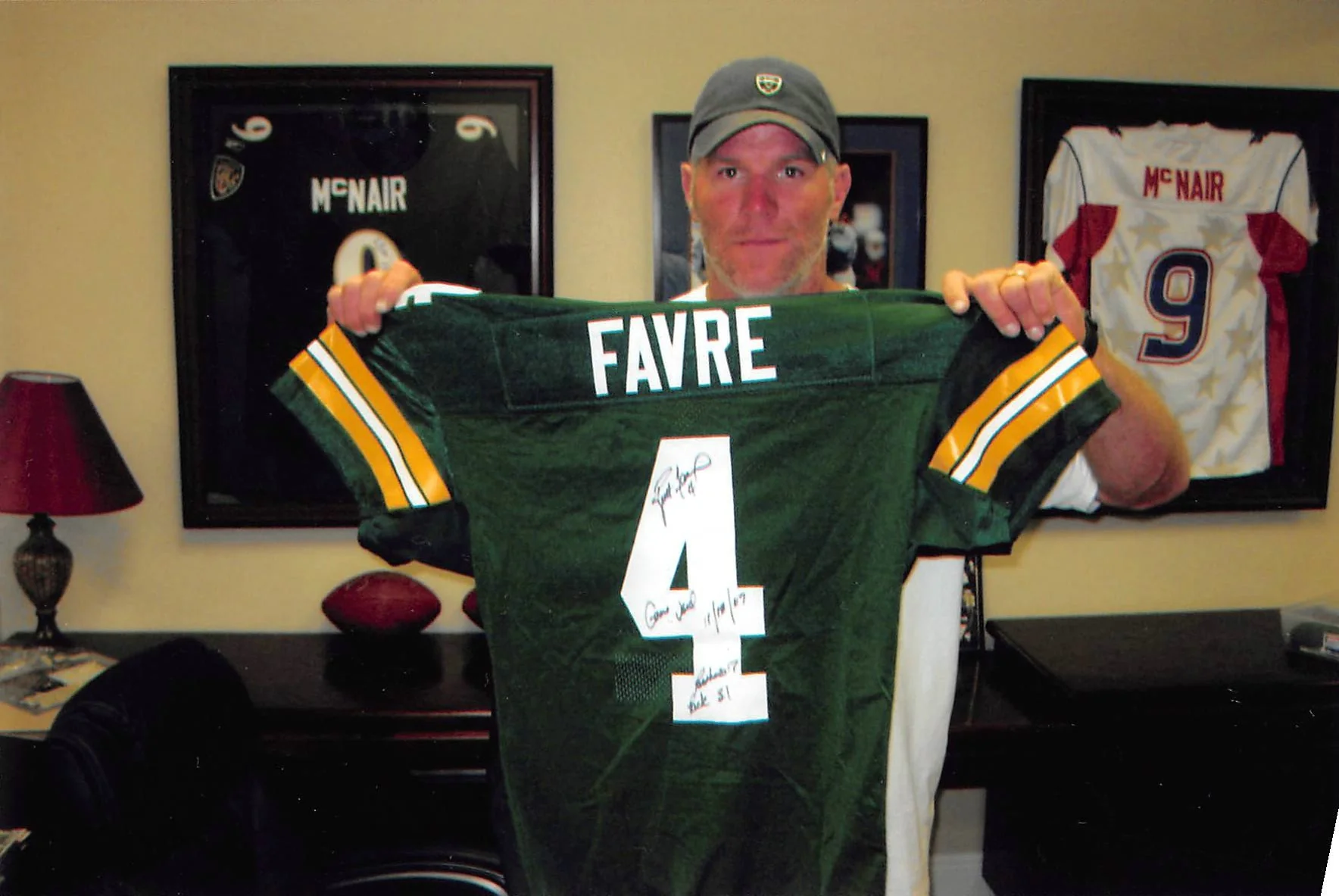 Packers Brett Favre Signed Game Used Green Reebok Jersey BAS & Photomatched! - Image 7