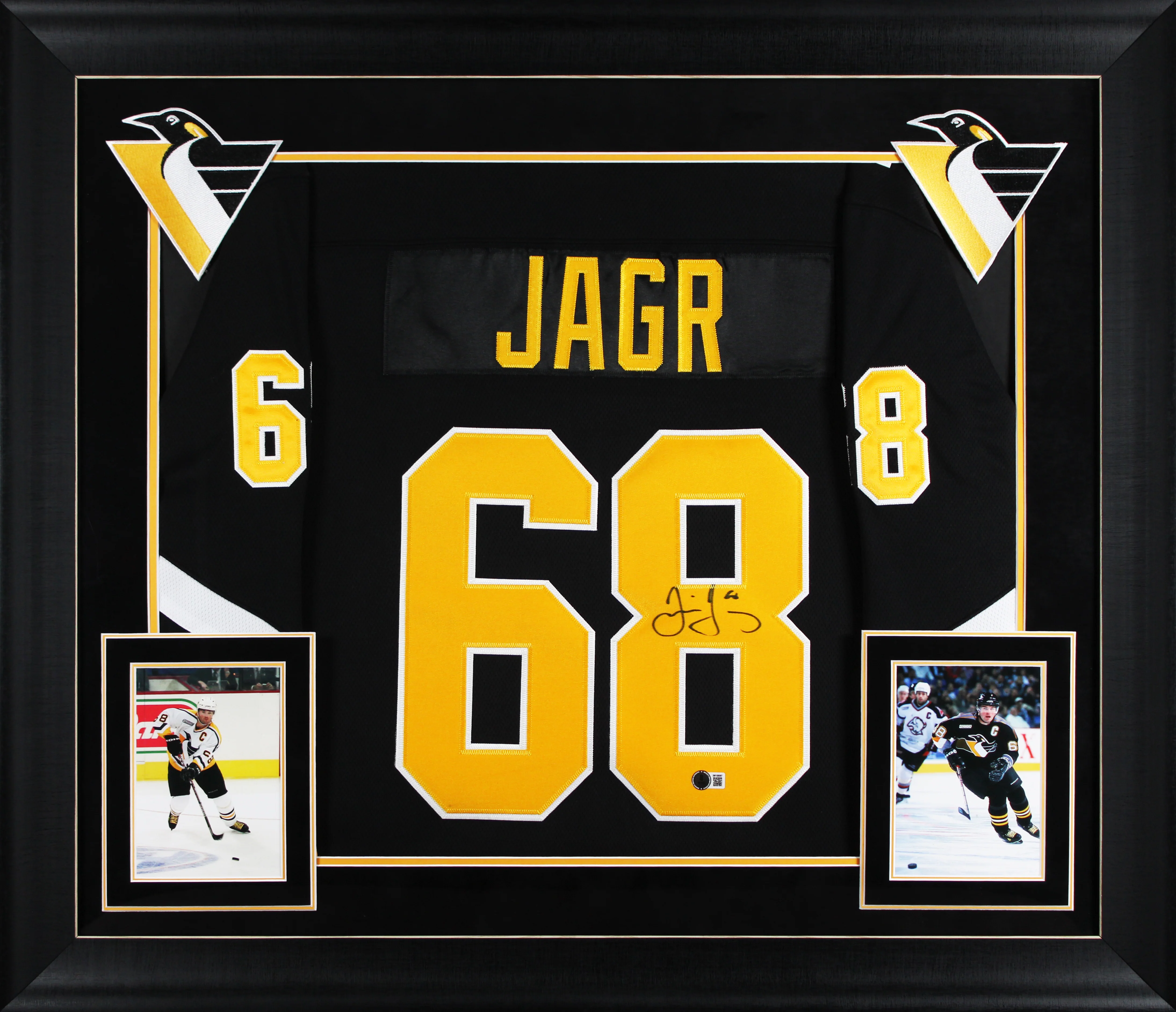 Penguins Jaromir Jagr Signed Black Fanatics Breakaway Framed Jersey BAS Witness