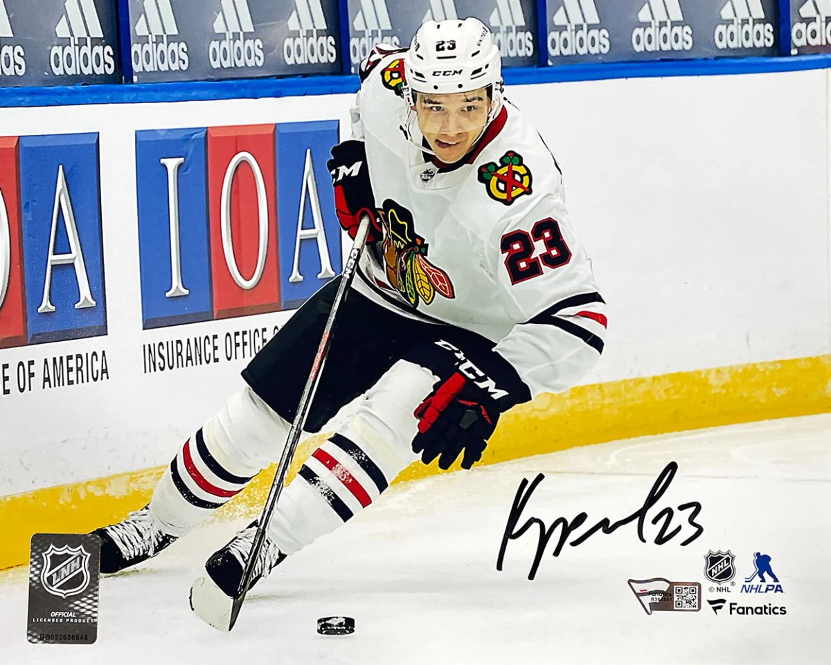 Philipp Kurashev Signed 8x10 Chicago Blackhawks NHL Photo Fanatics - Image 5
