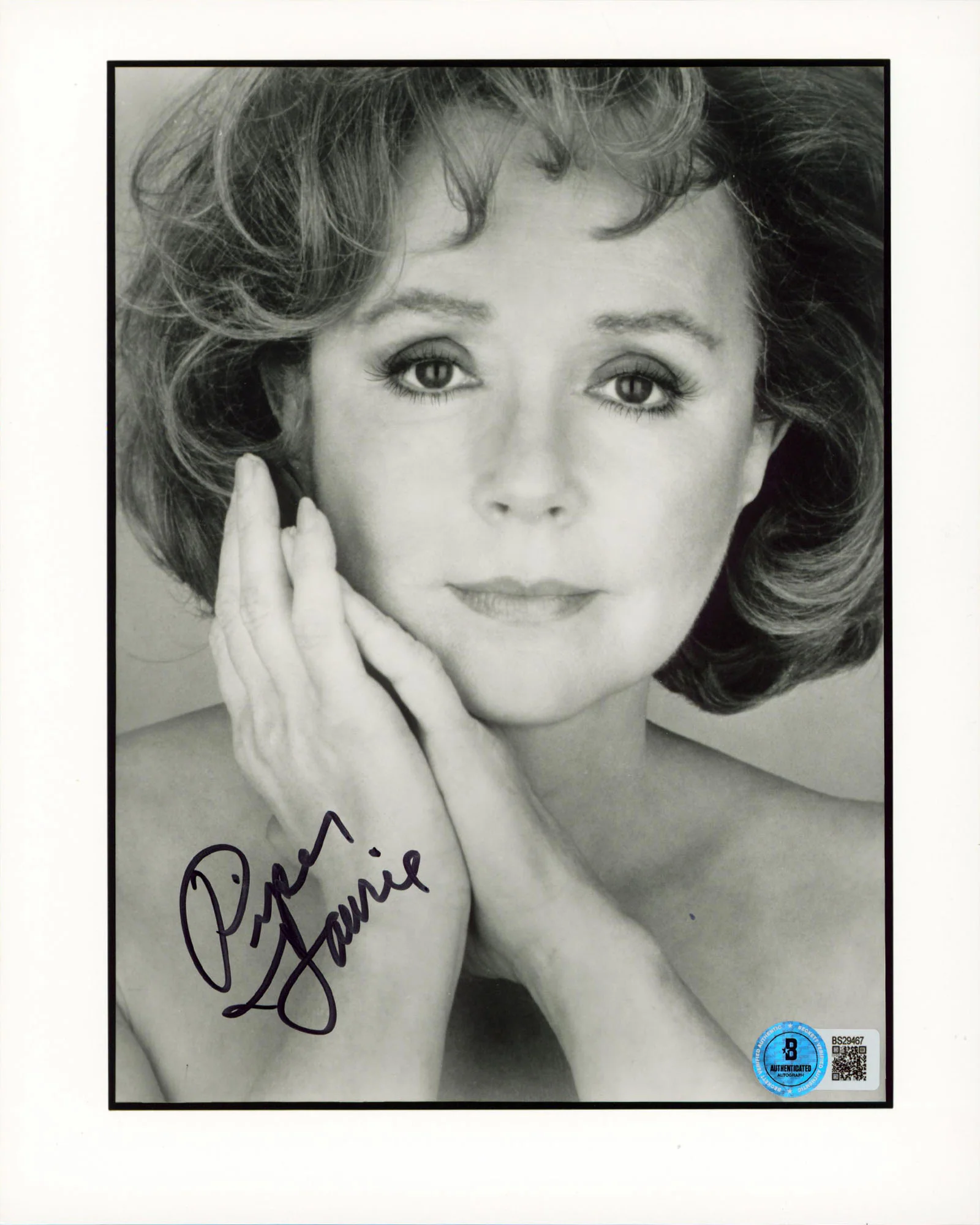 Piper Laurie Twin Peaks Authentic Signed 8x10 Vertical Photo BAS #BS29467