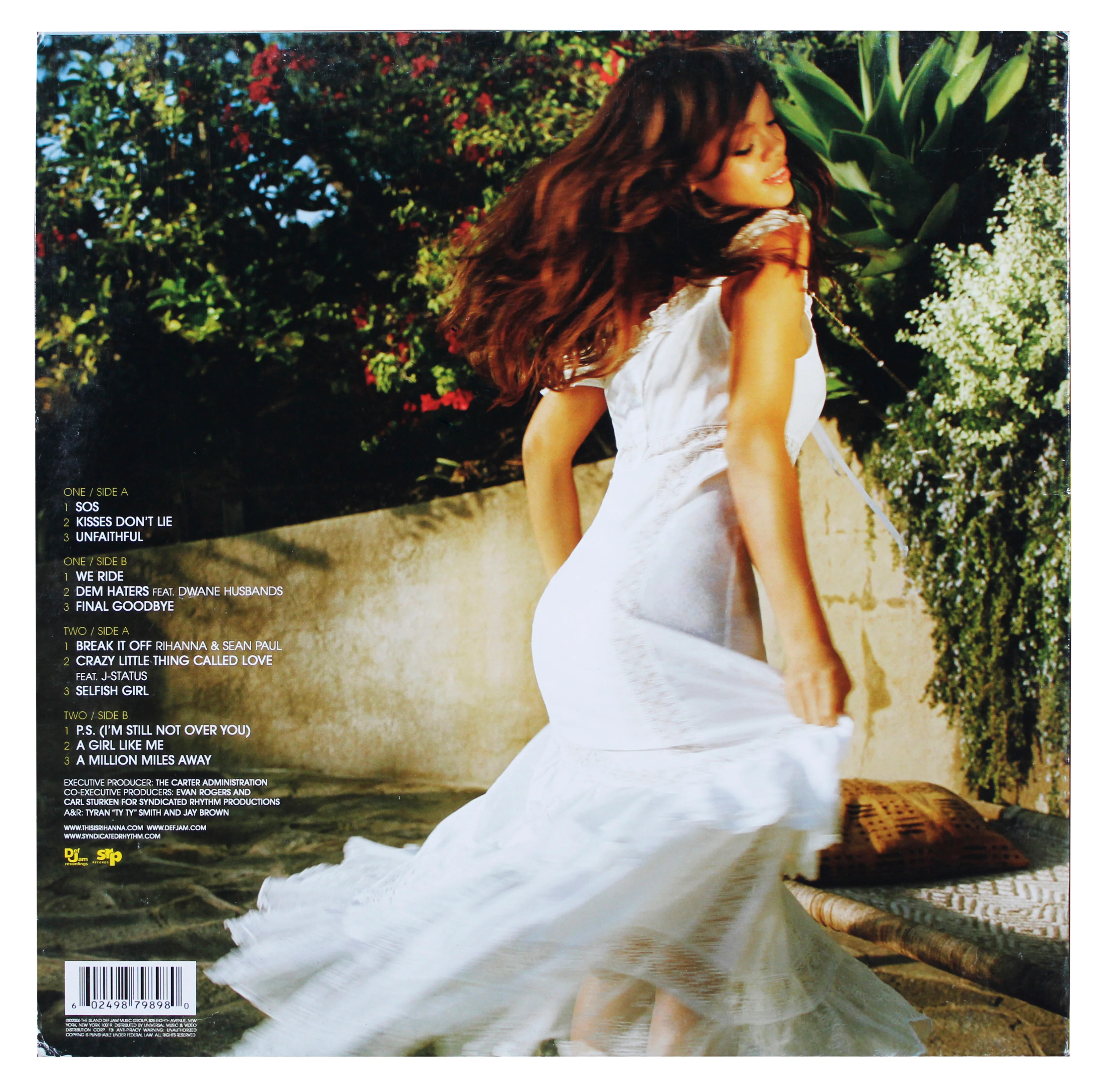Rihanna Signed A Girl Like Me Album Cover W/ Vinyl Auto 10! BAS LOA #AE13762 - Image 5