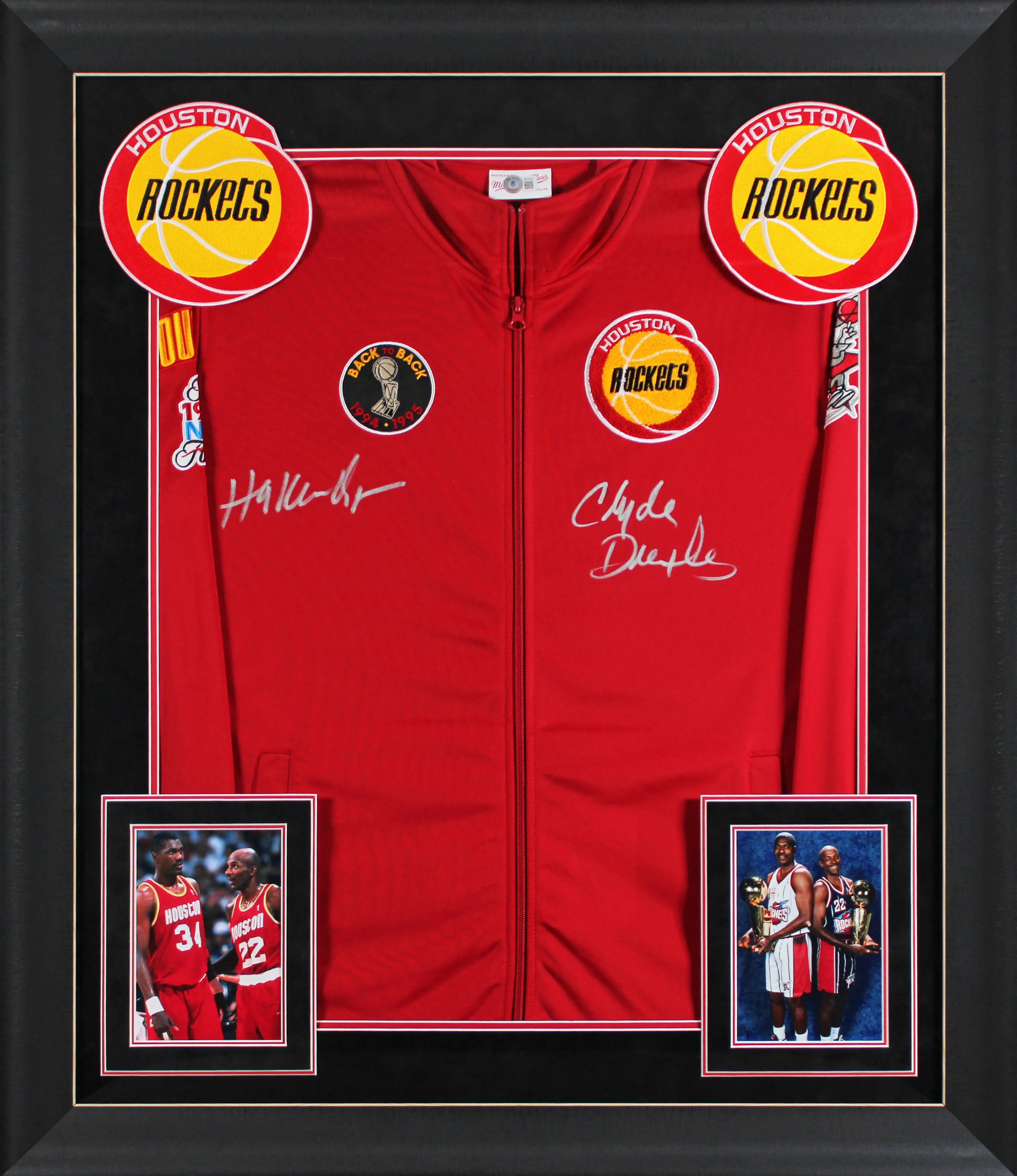 Rockets Hakeem Olajuwon & Clyde Drexler Signed Red M&N Framed Bomber Jacket BAS - Image 2