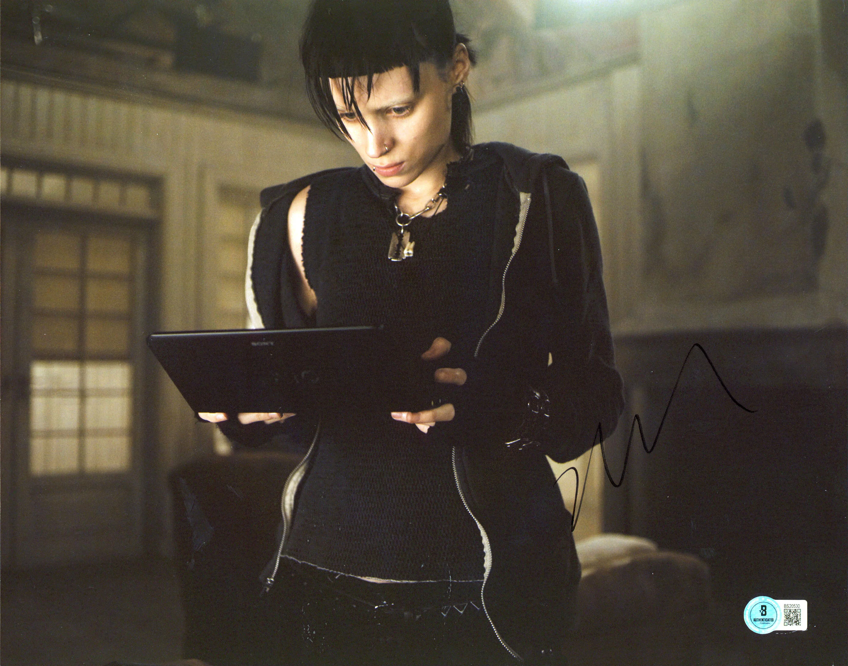Rooney Mara The Girl with the Dragon Tattoo Signed 11x14 Photo BAS #BS20530 - Image 2