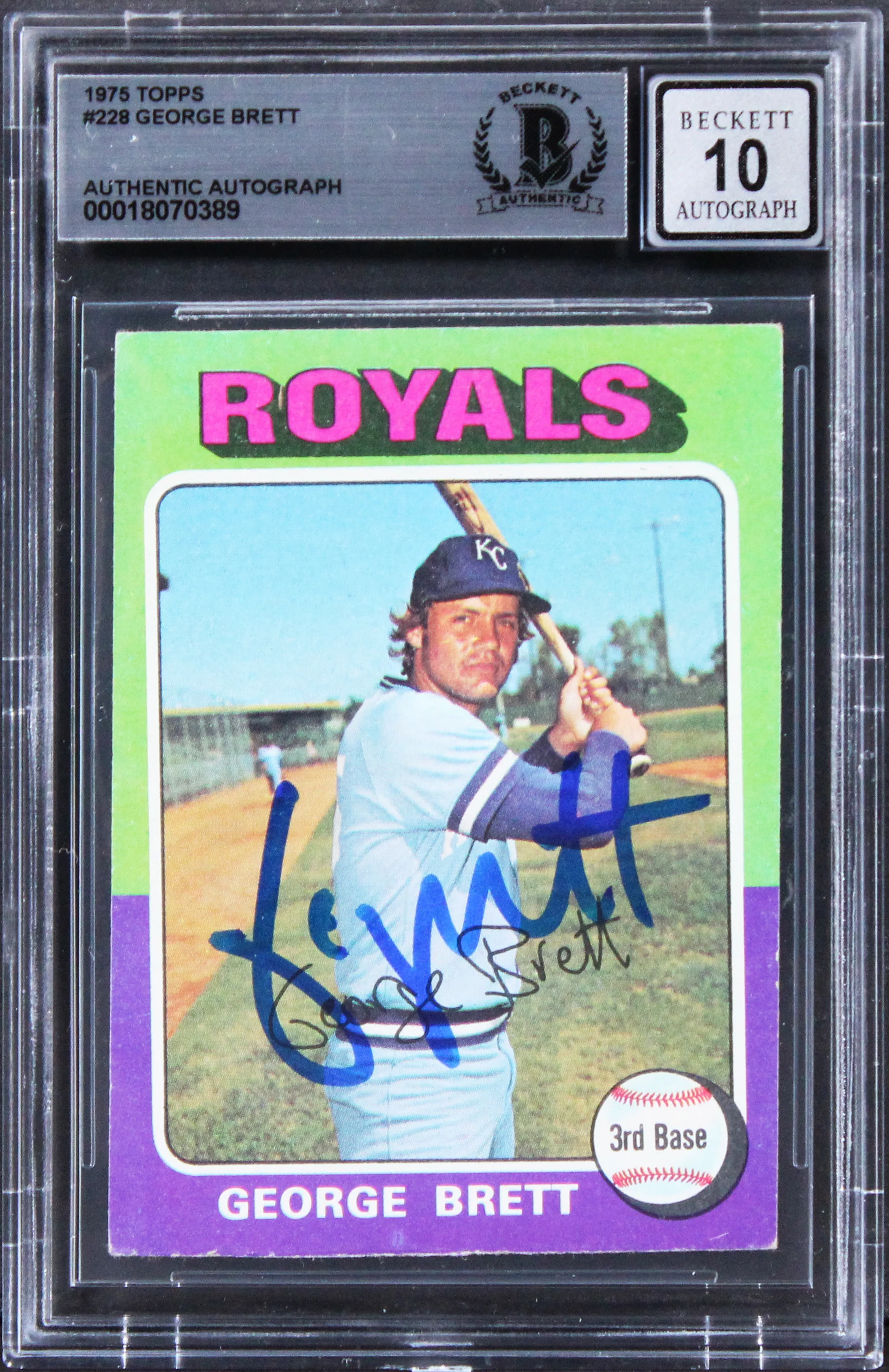 Royals George Brett Signed 1975 Topps #228 Card Auto Graded Mint 10! BAS Slabbed - Image 2