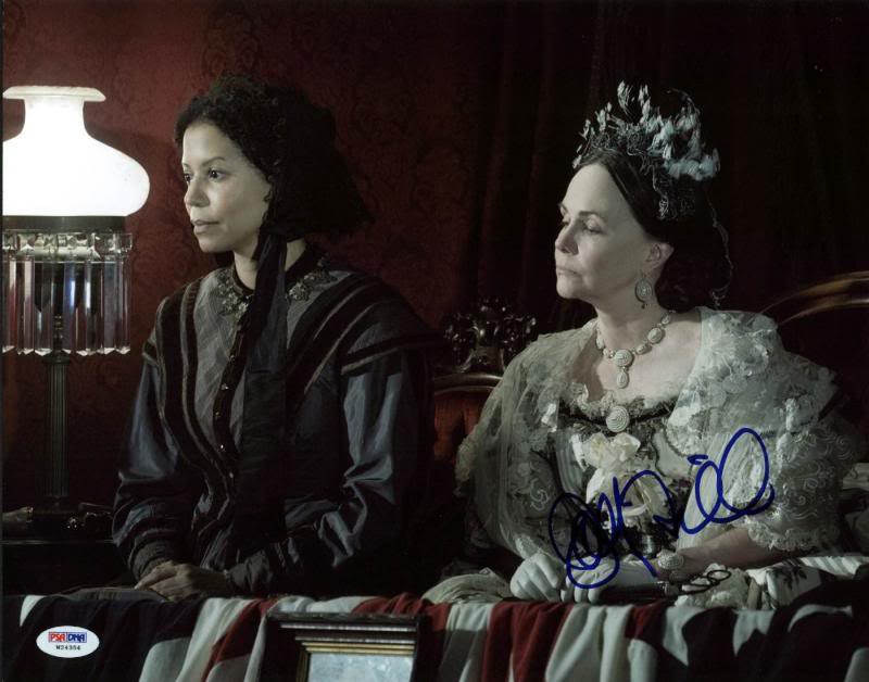 Sally Field Lincoln Signed Authentic 11X14 Photo Autographed PSA/DNA #W24354