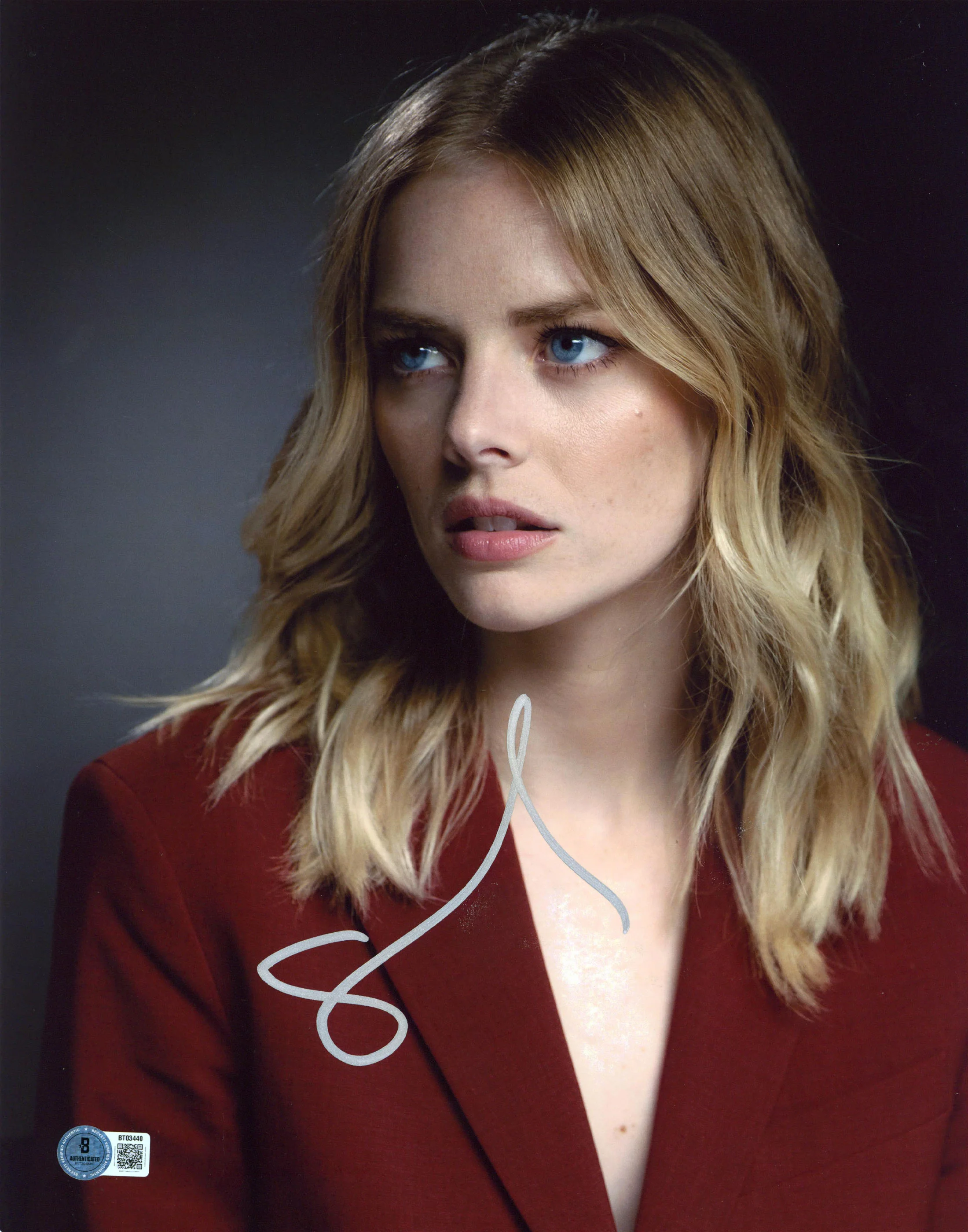 Samara Weaving Ready or Not Authentic Signed 11x14 Vertical Photo BAS #BS03440 - Image 2