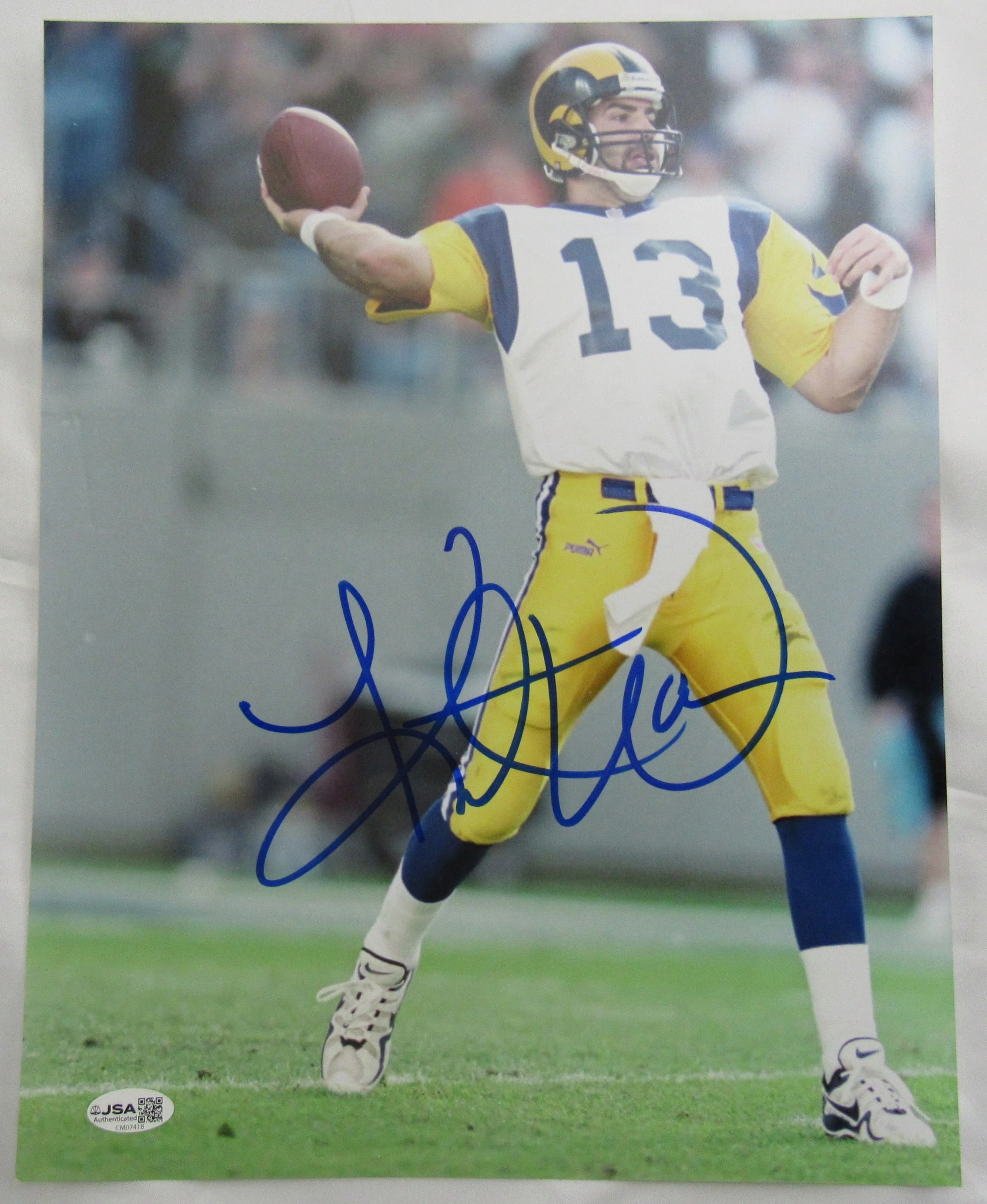 Kurt Warner Signed Auto 11x14 Photo JSA CM07418