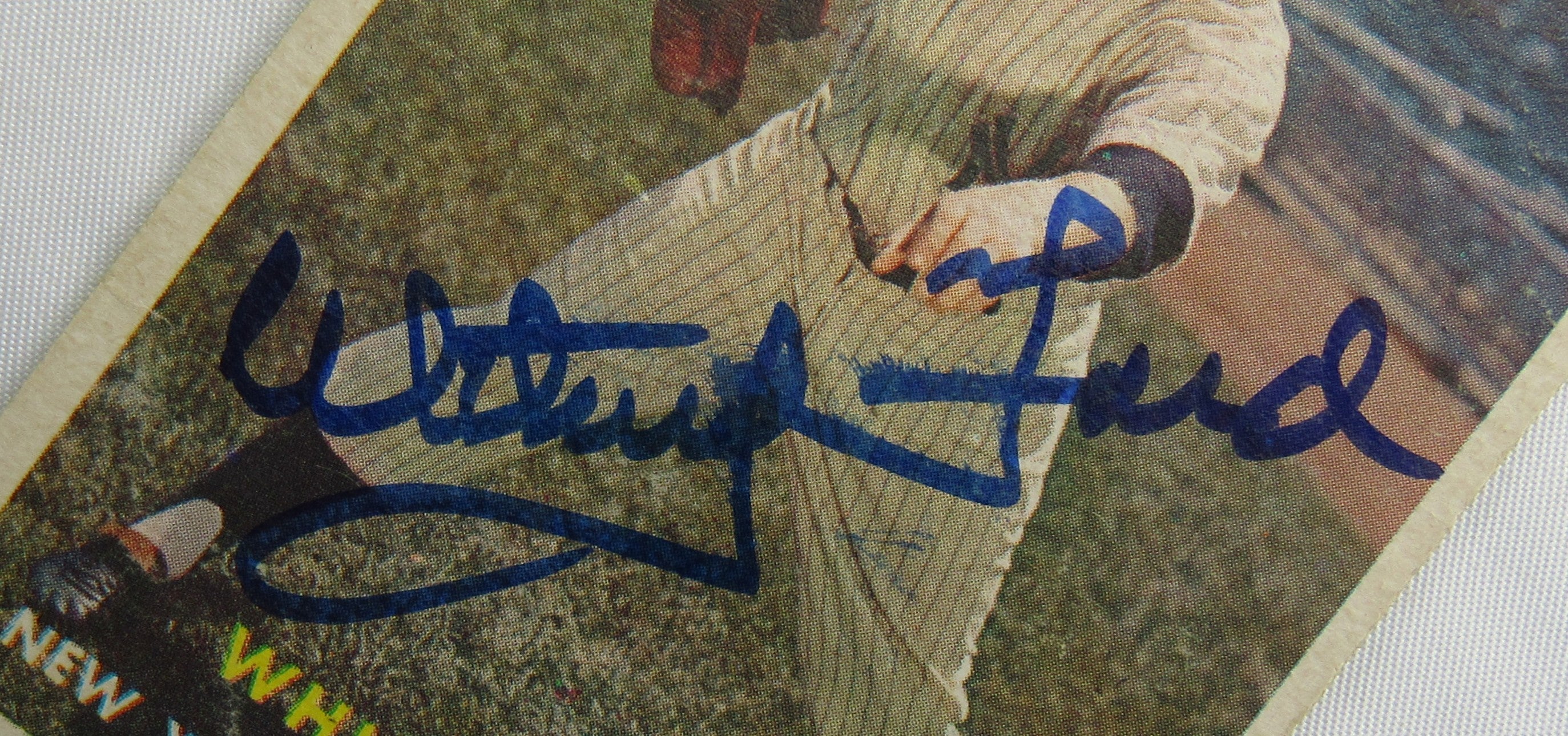 1957 Topps Whitey Ford Signed Auto Baseball Card - Image 2
