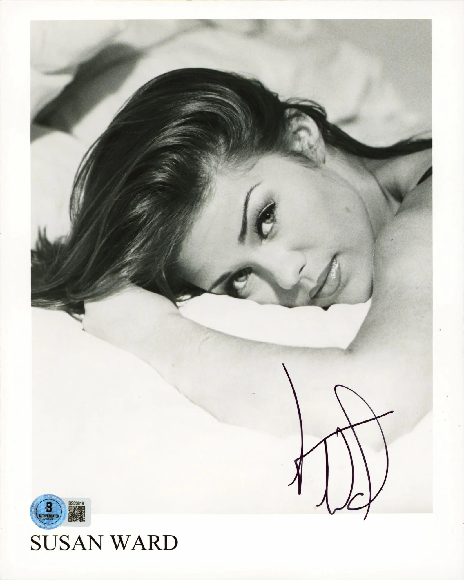Susan Ward Sunset Beach Authentic Signed 8x10 Vertical Photo BAS #BS20819 - Image 2