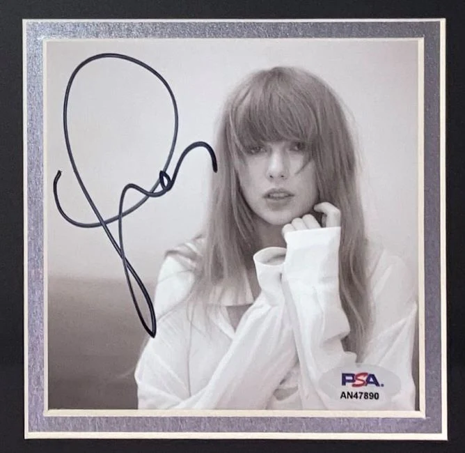 Taylor Swift Signed Framed TTPD Smoke Photograph PSA/DNA - Image 2