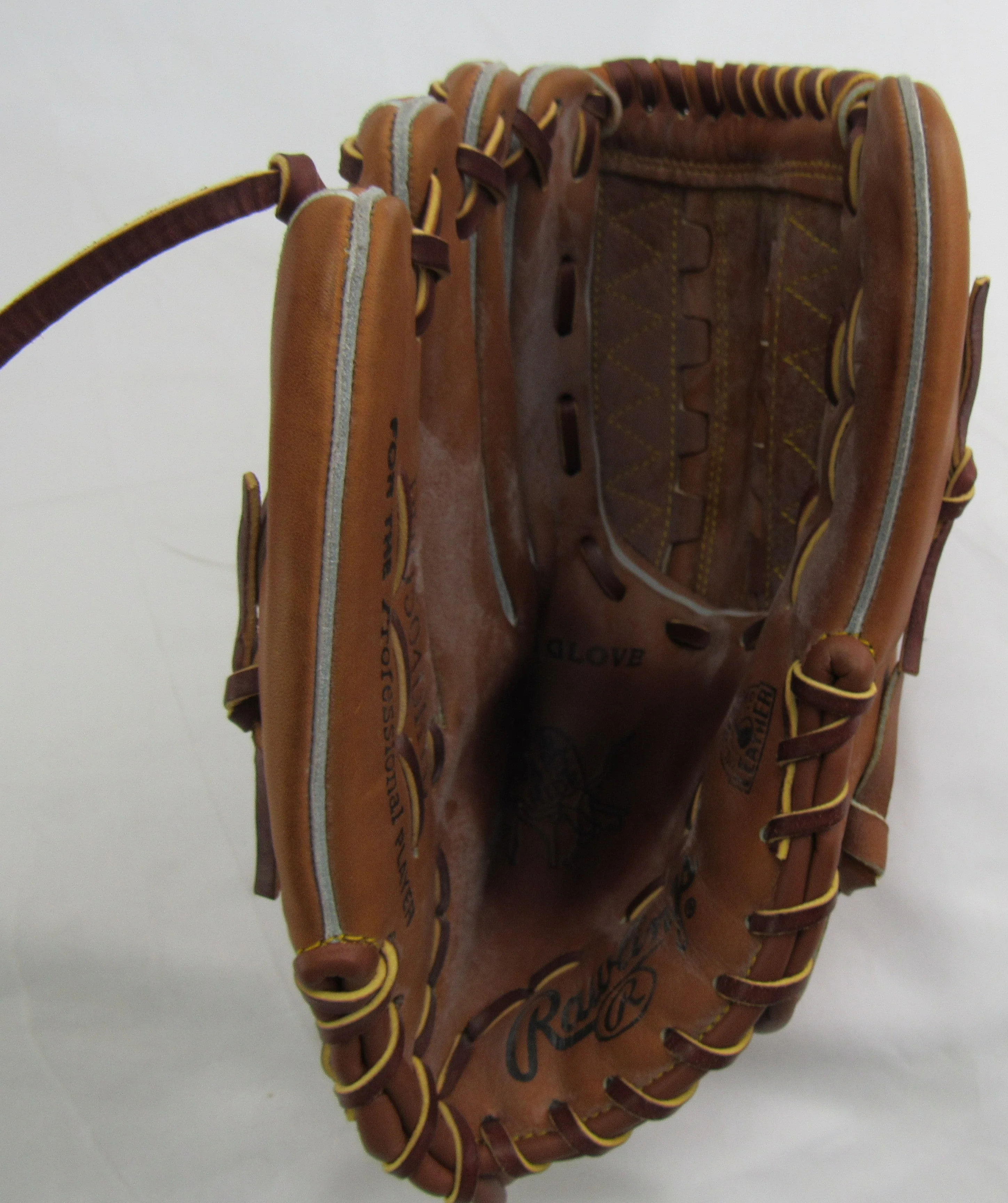 David Wells Signed Auto Game Used Baseball Glove - Image 3