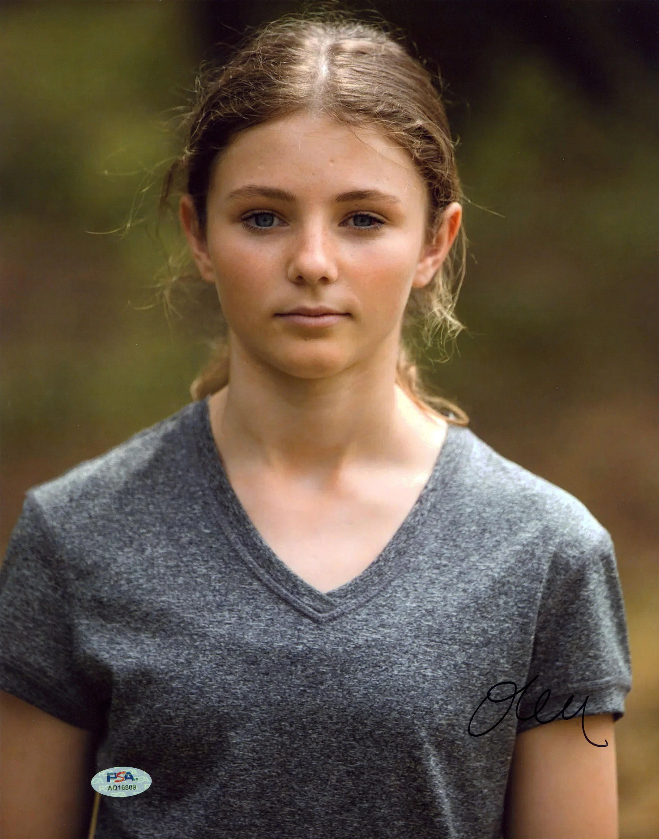 Thomasin McKenzie Jojo Rabbit Authentic Signed 11x14 Photo PSA/DNA #AQ16889 - Image 2