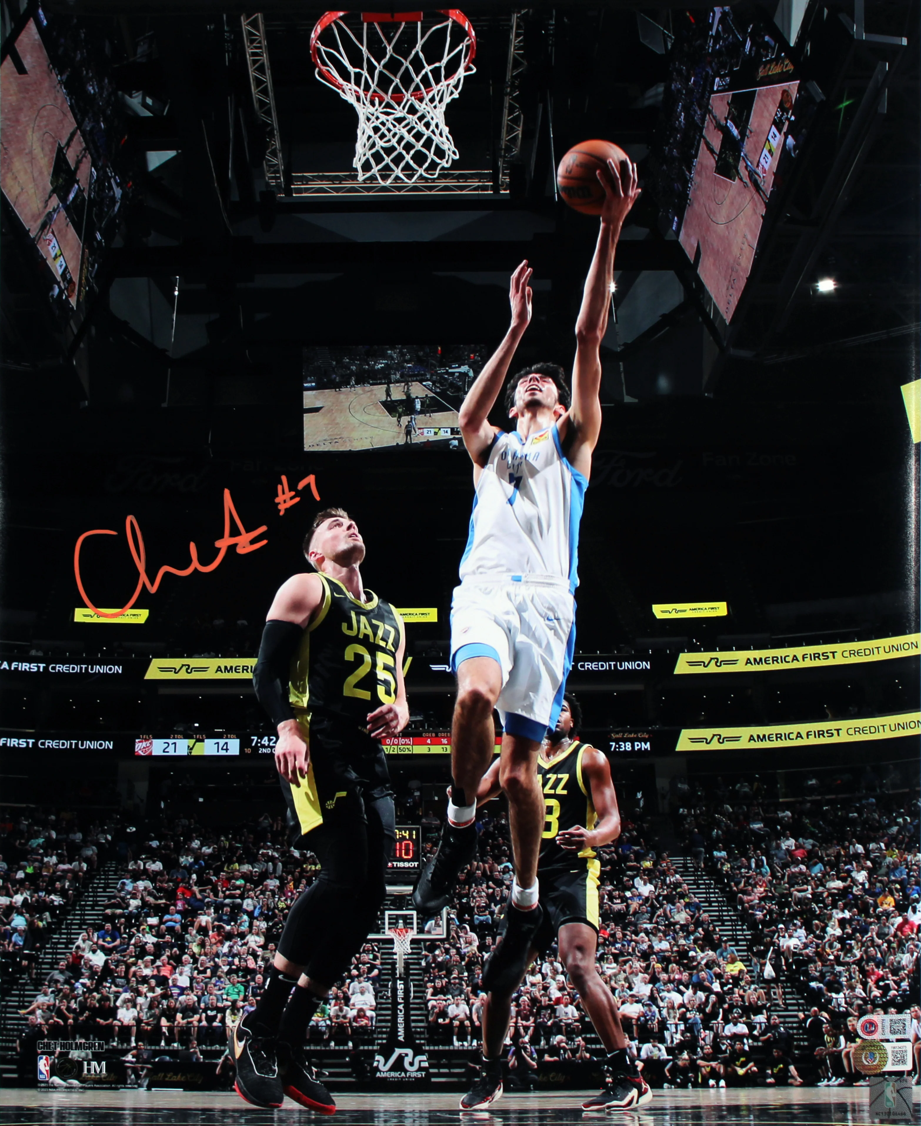 Thunder Chet Holmgren Signed 16x20 Vertical Photo Vs Utah Jazz BAS Witnessed - Image 2