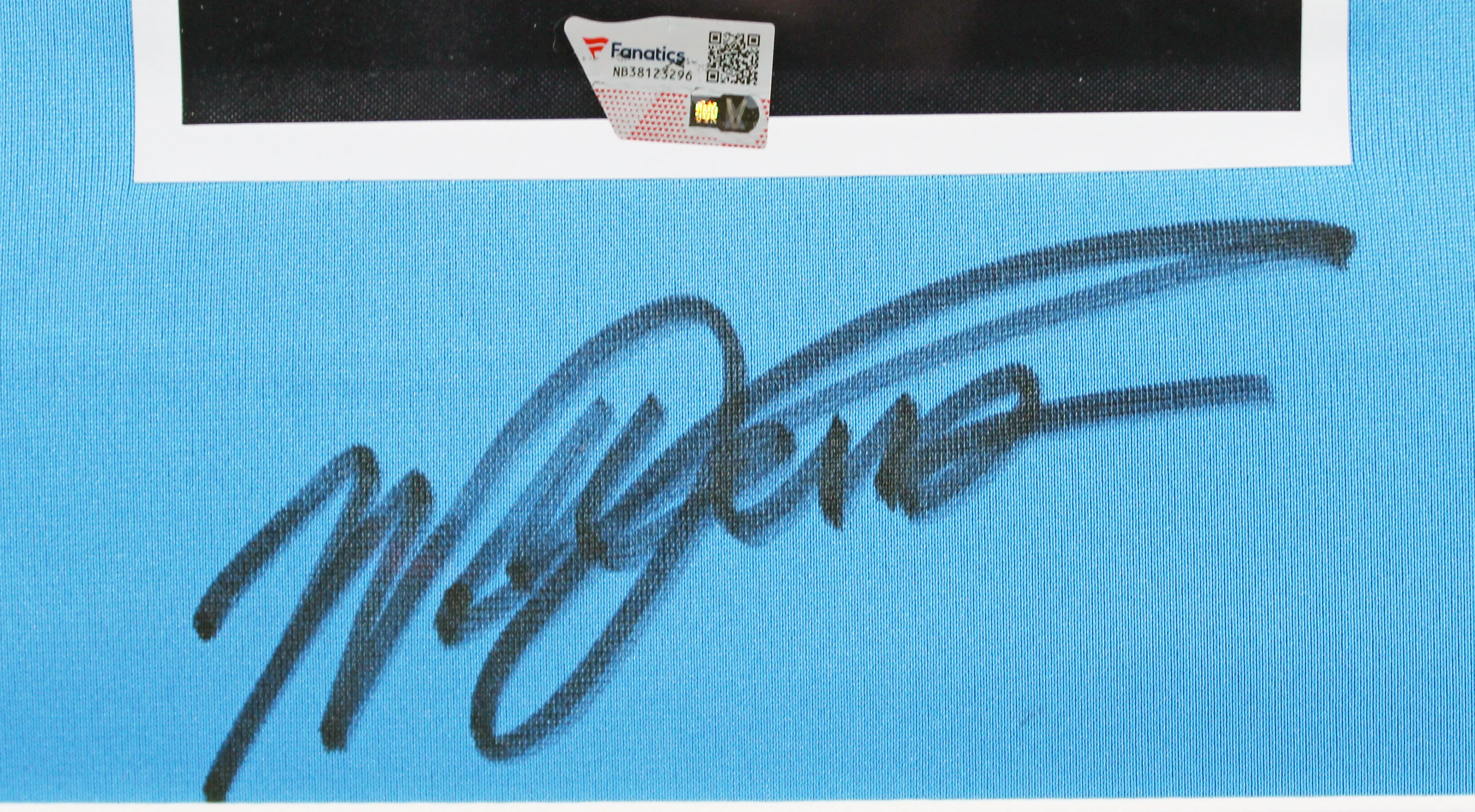 Titans Will Levis Authentic Signed Light Blue Nike Game Framed Jersey Fanatics - Image 3