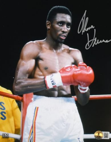 Tommy Hearns Autographed 8x10 In Ring Photo- Beckett W Hologram *Silver - Image 7