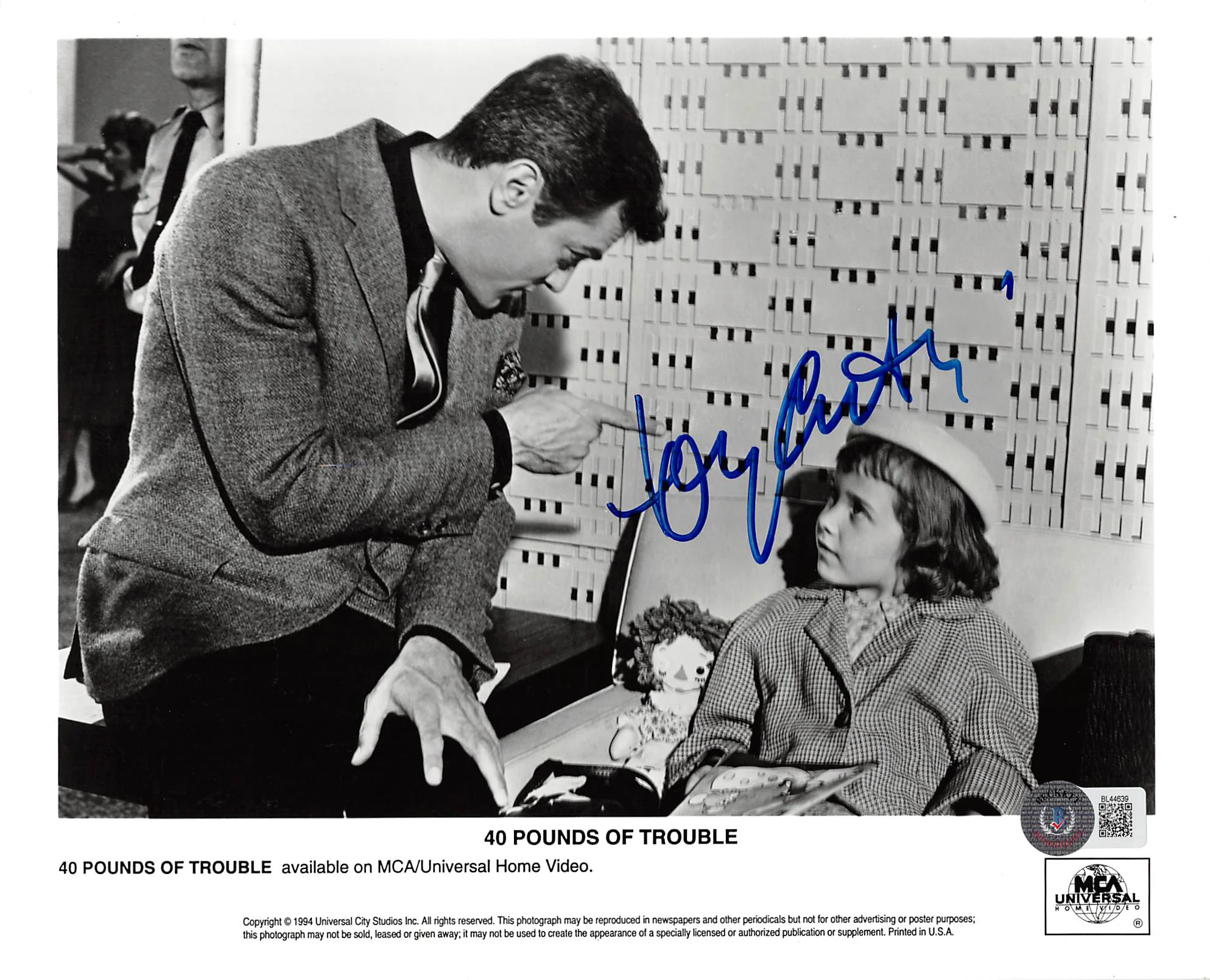 Tony Curtis 40 Pounds of Trouble Authentic Signed 8x10 Photo BAS #BL44639 - Image 2