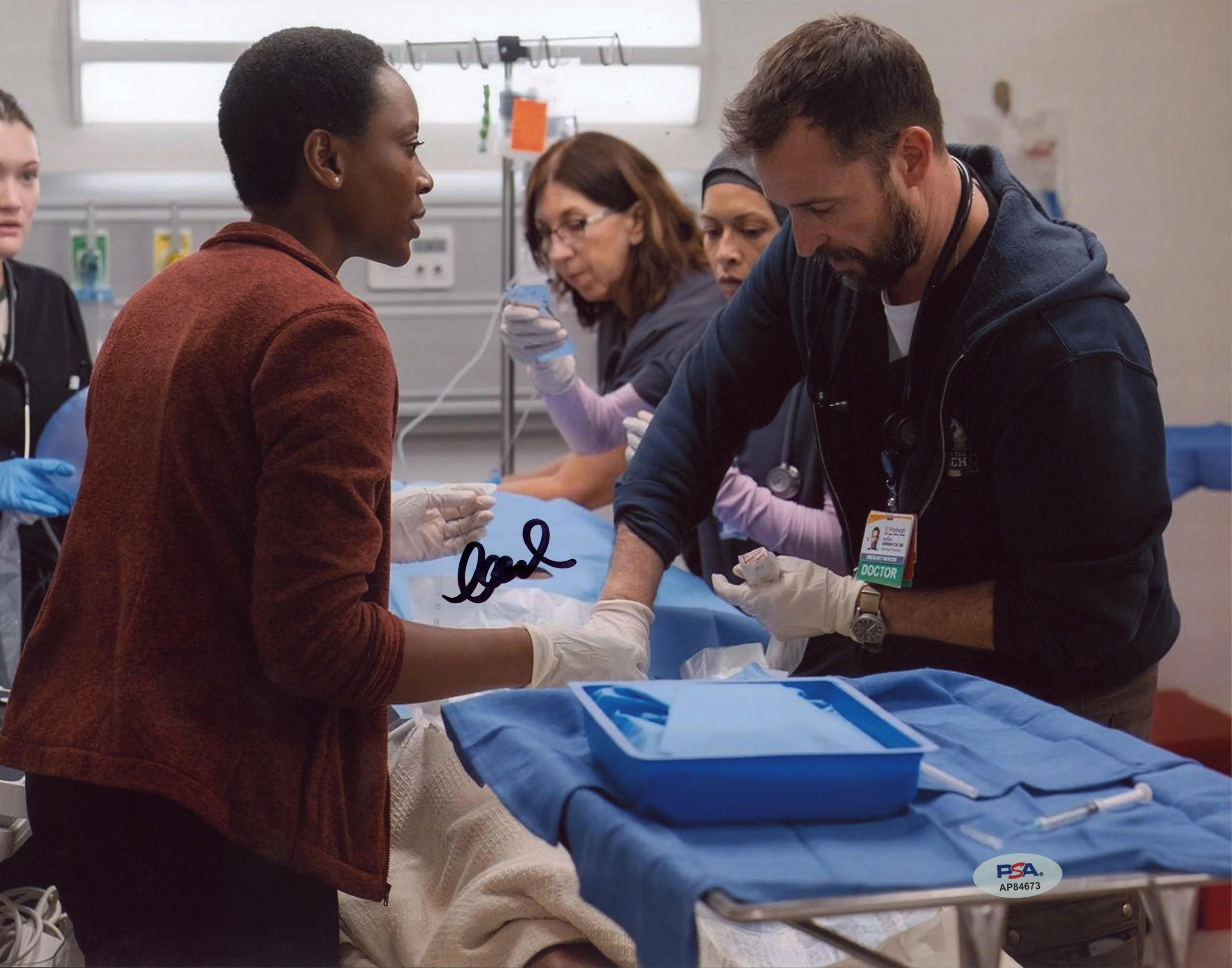 Tracy Ifeachor The Pitt Authentic Signed 11x14 Horizontal Photo PSA/DNA #AP84673