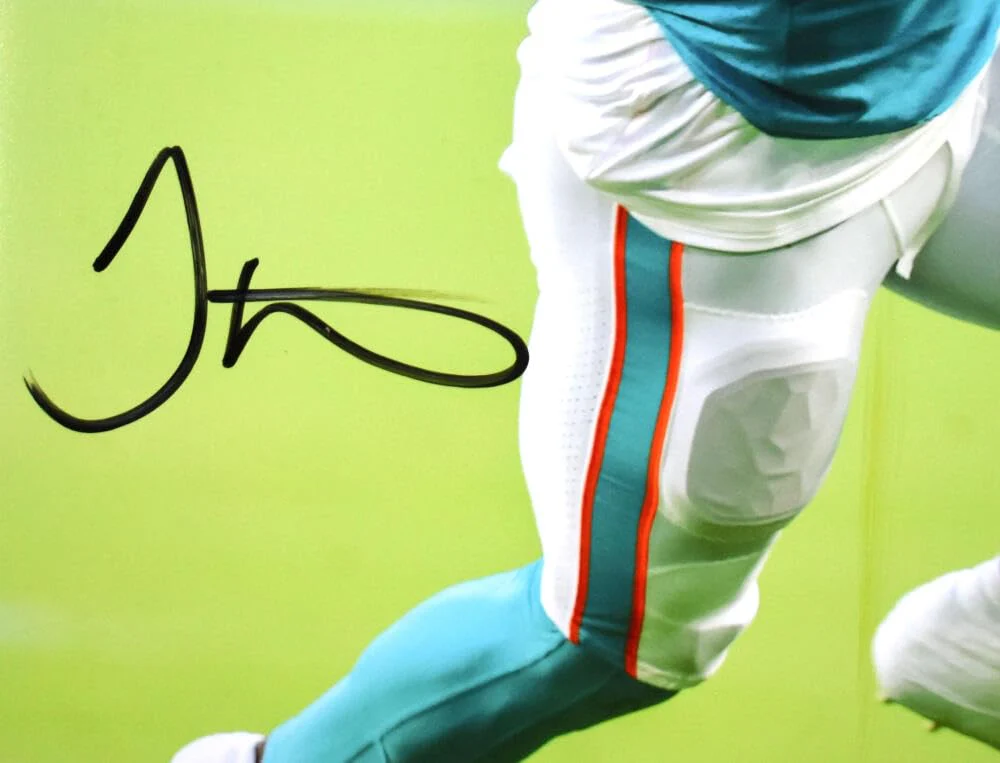 Tyreek Hill Autographed Dolphins 16x20 Teal Jersey Photo- Beckett W Holo *Black - Image 5