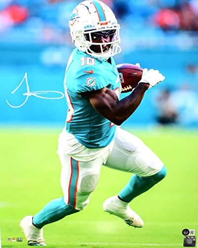 Tyreek Hill Autographed Miami Dolphins 16x20 Teal Jersey Photo- Beckett W Holo - Image 7