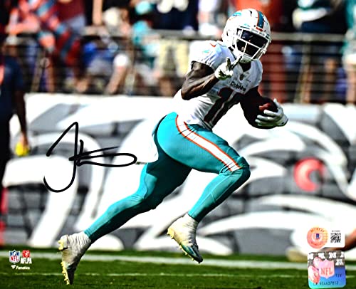 Tyreek Hill Autographed Dolphins 8X10 Peace Photo Horizontal - Beckett W Holo - Image 5