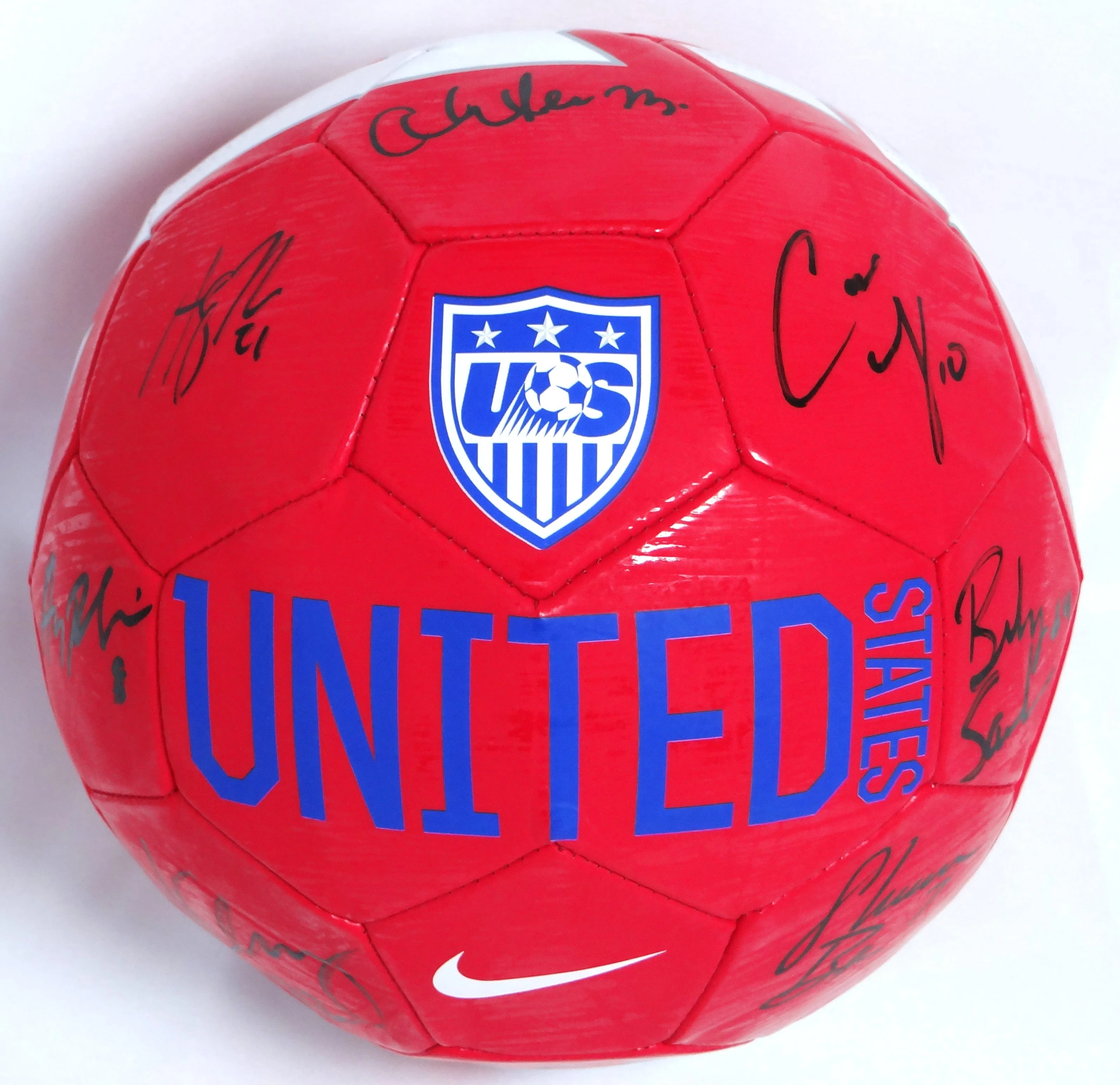 US Women's Autographed F/S Team USA Nike Soccer Ball w/ 9 Signatures- JSA W Auth - Image 2