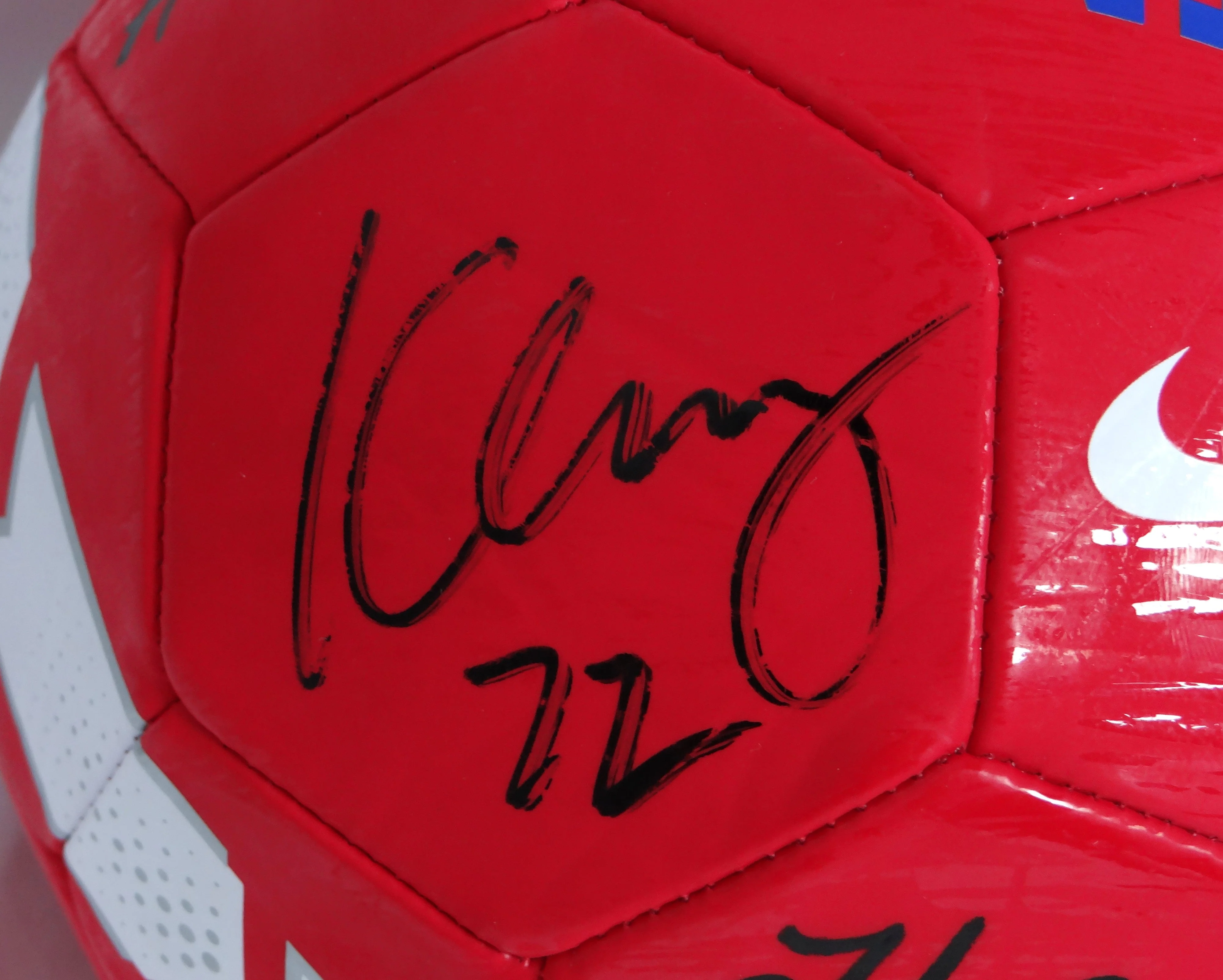 US Women's Autographed F/S Team USA Nike Soccer Ball w/ 9 Signatures- JSA W Auth - Image 6