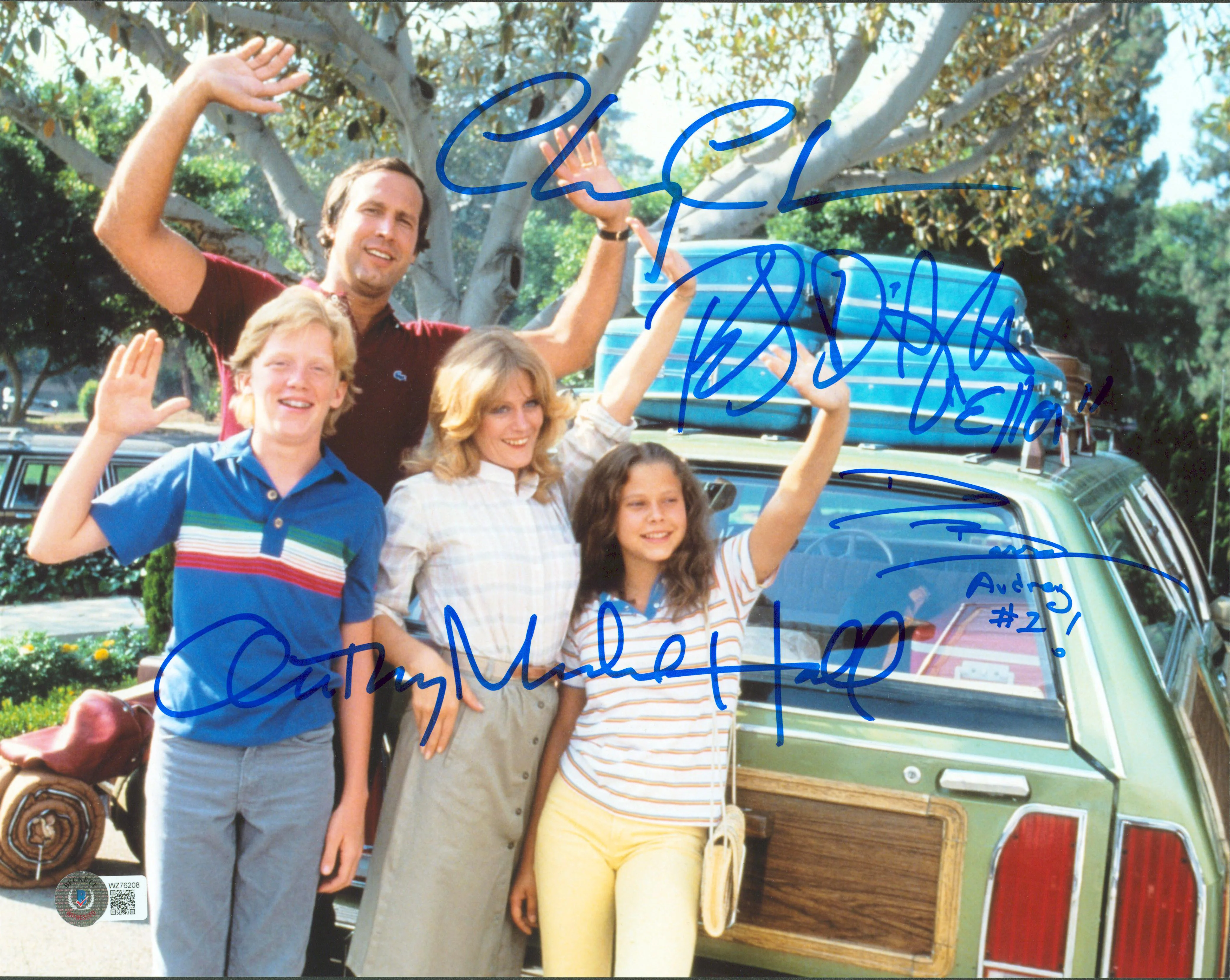 Vacation (4) Chase, D'Angelo, Hall & Barron Signed 11x14 Photo BAS Wit #WZ76208 - Image 2