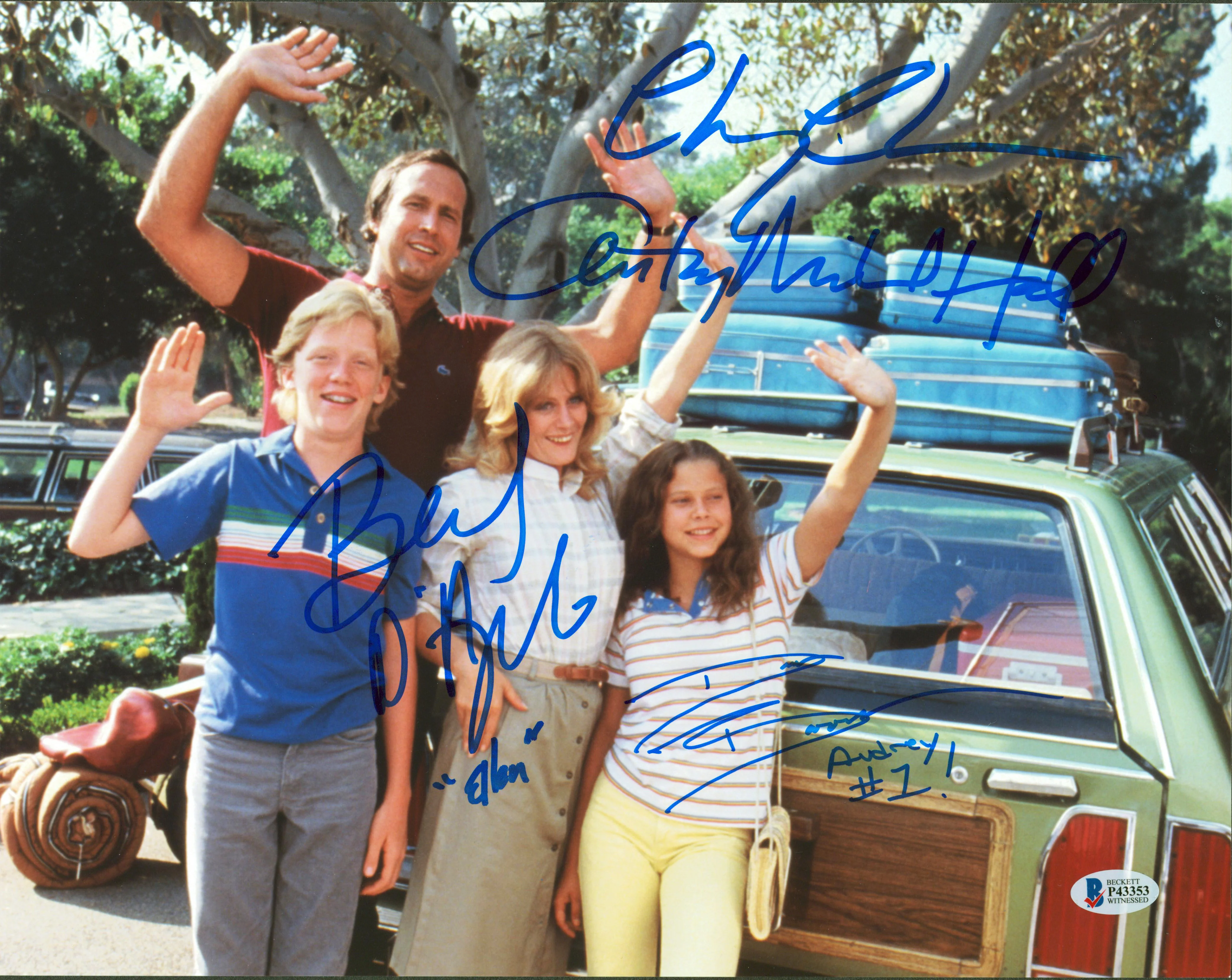 Vacation (4) Chase, D'Angelo, Hall & Barron Signed 11x14 Photo BAS Witnessed 4 - Image 2