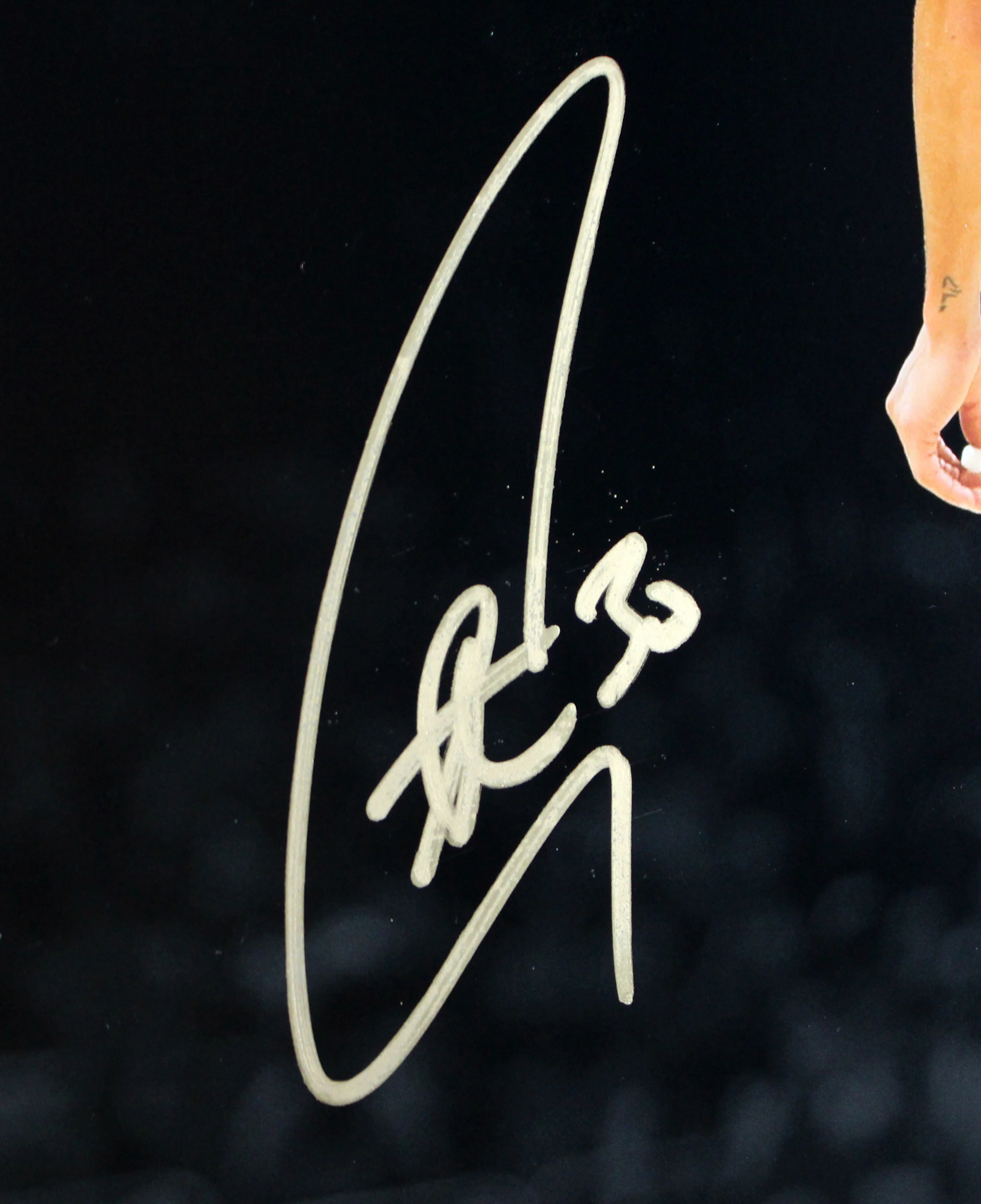 Warriors Stephen Curry Authentic Signed 16x20 Horizontal Spotlight Photo JSA 4 - Image 3