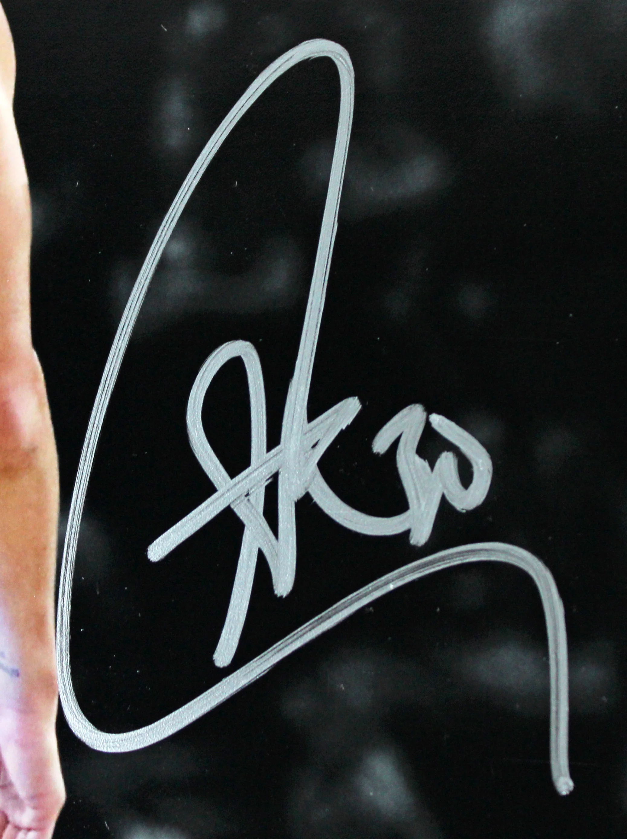 Warriors Stephen Curry Authentic Signed 16x20 Horizontal Spotlight Photo JSA 5 - Image 3