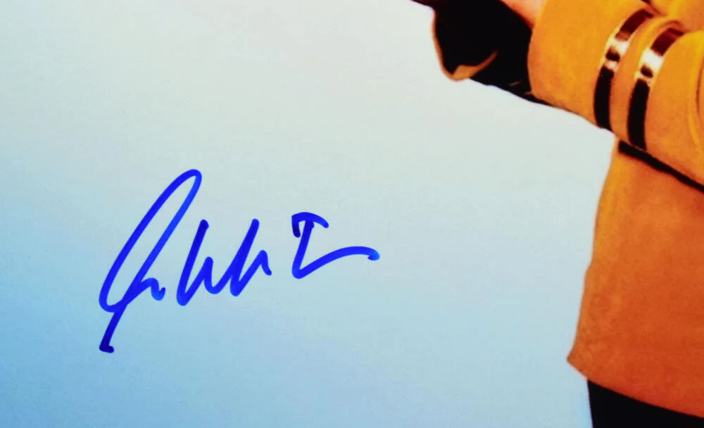 William Shatner Autographed Star Trek 16x20 w/ Space Gun Photo - Beckett W Holo - Image 2