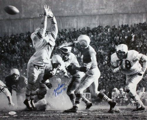 Y.A. Tittle 'HOF 71' Autographed 16x20 B&W Passing Photo- JSA Authen - Image 3