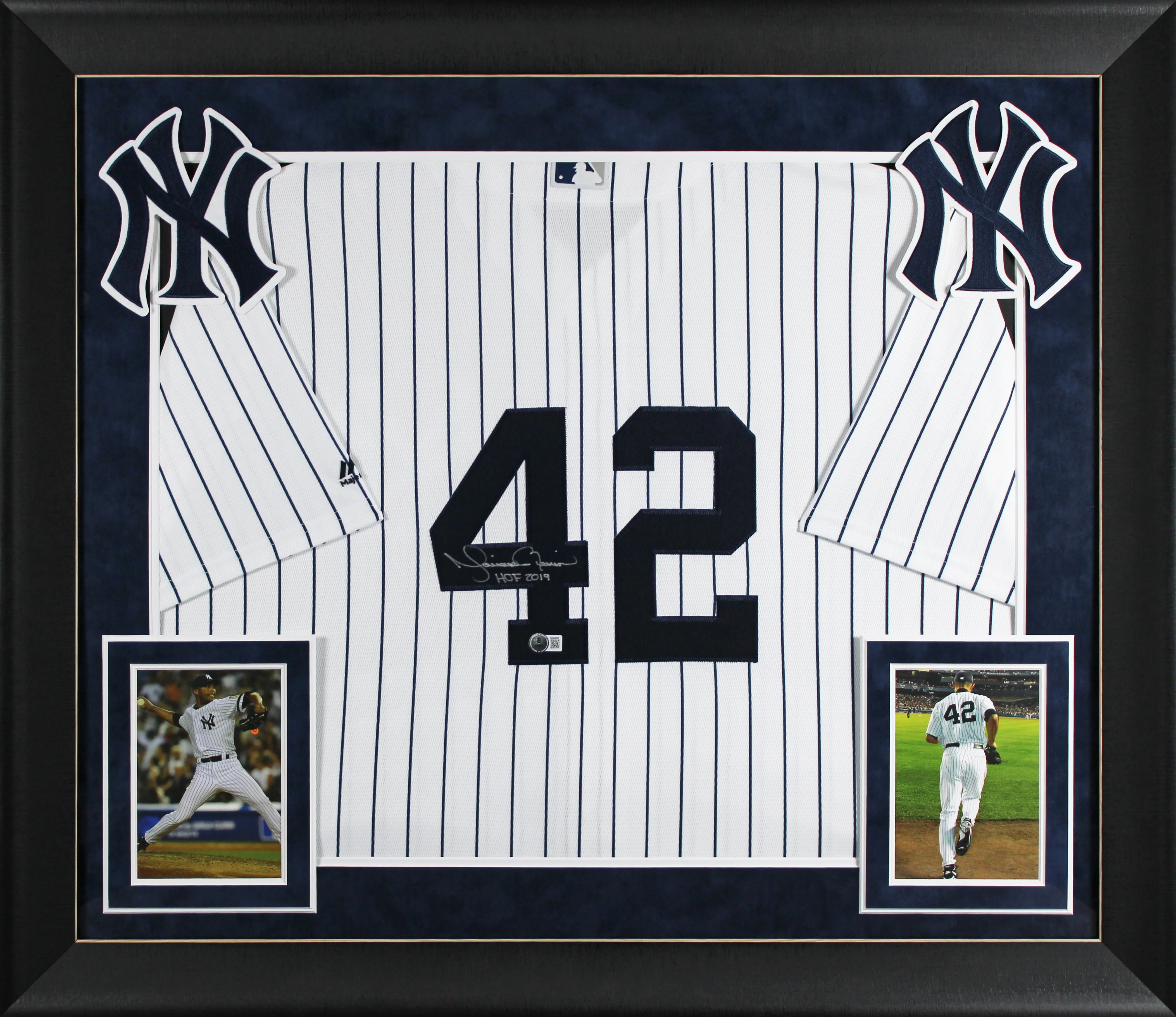 Yankees Mariano Rivera "HOF" Signed White Pinstripe Majestic Framed Jersey BAS W - Image 2